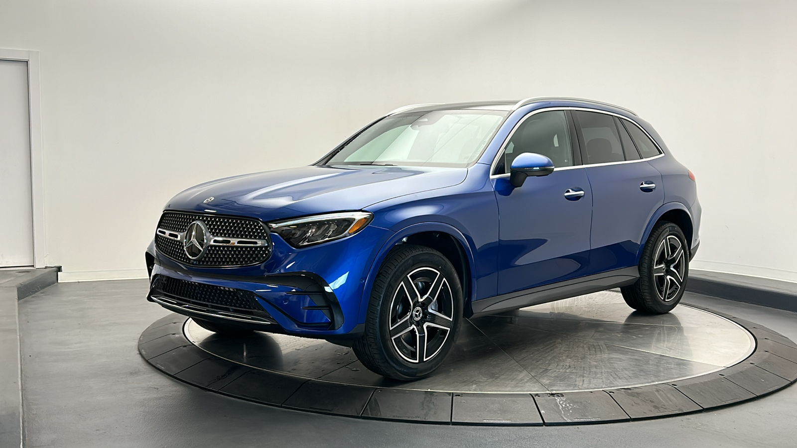 2025 Mercedes-Benz GLC GLC 300 3