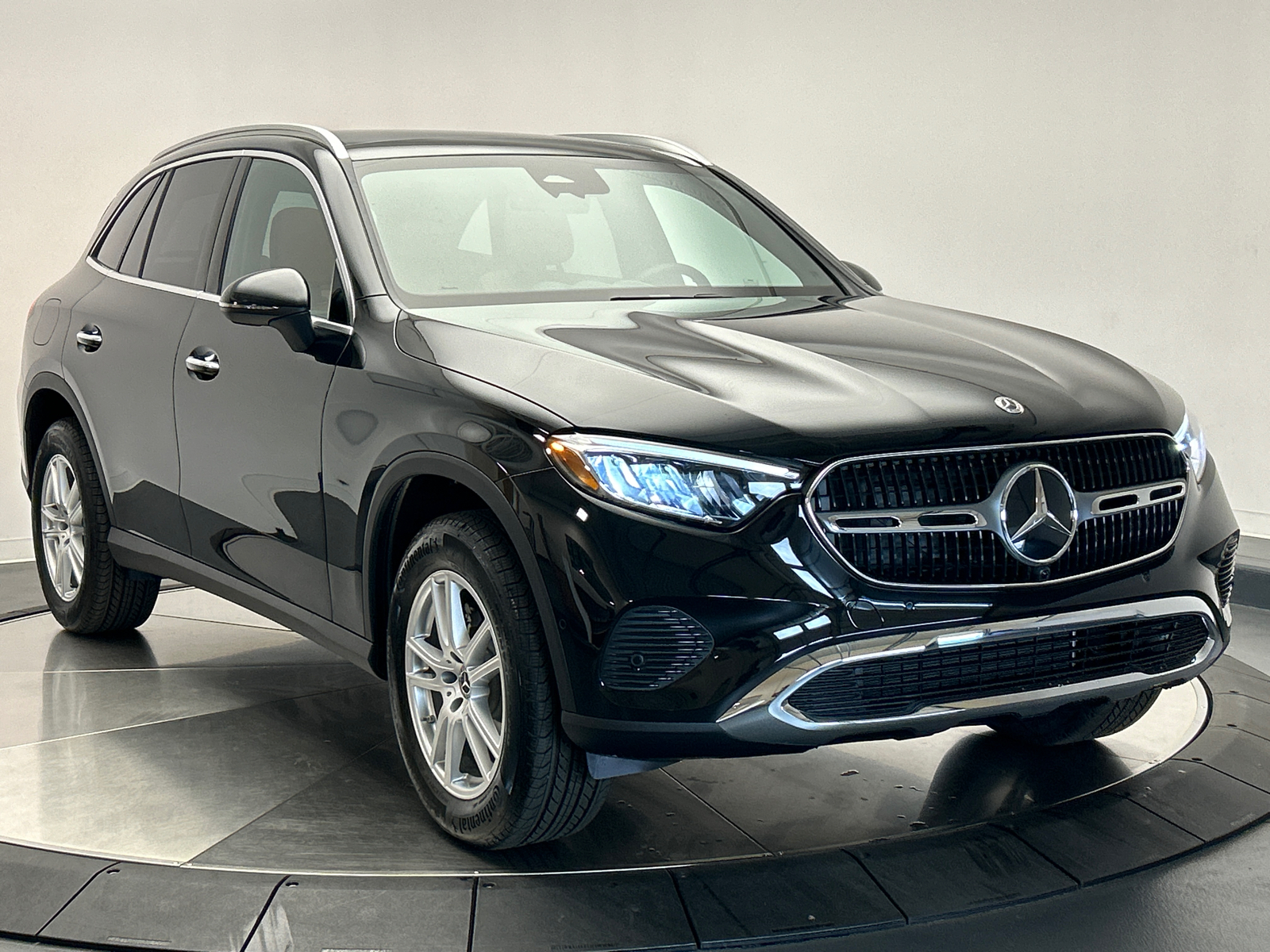 2025 Mercedes-Benz GLC GLC 300 1