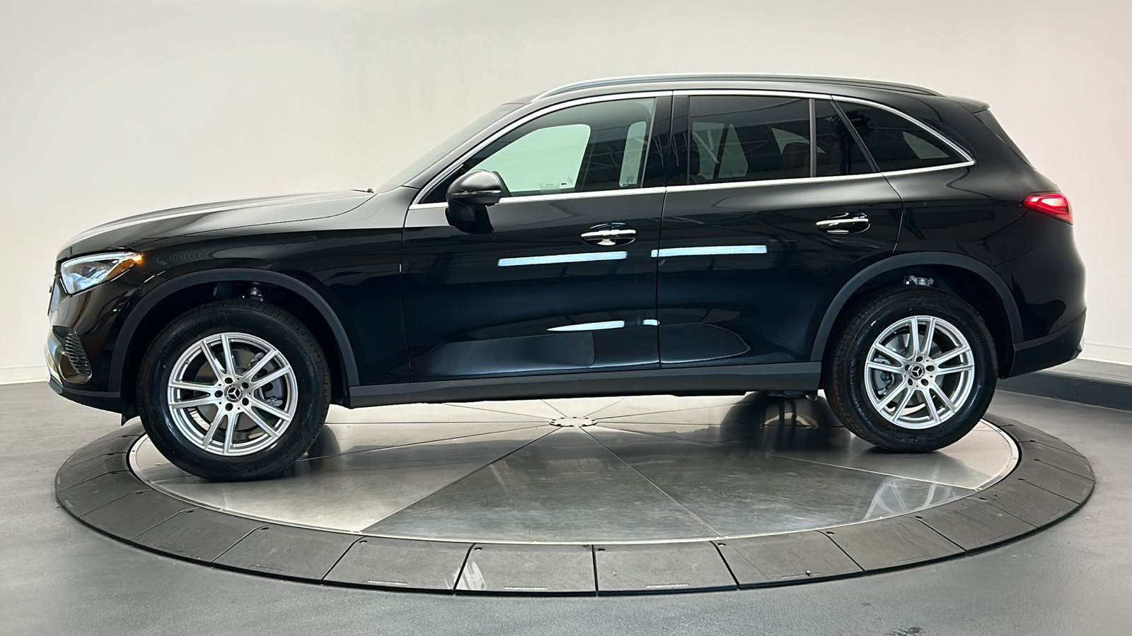 2025 Mercedes-Benz GLC GLC 300 4