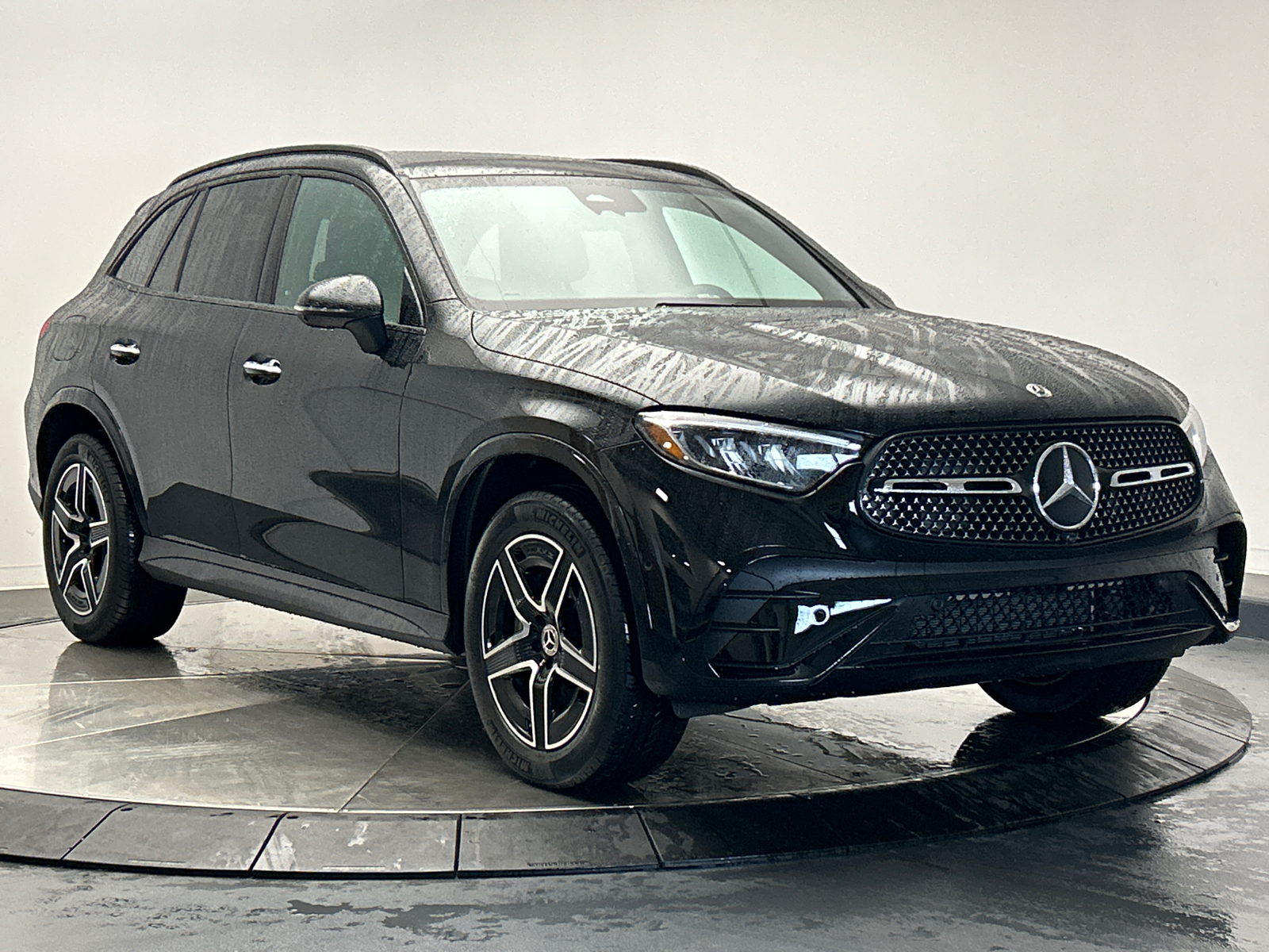 2025 Mercedes-Benz GLC GLC 300 1