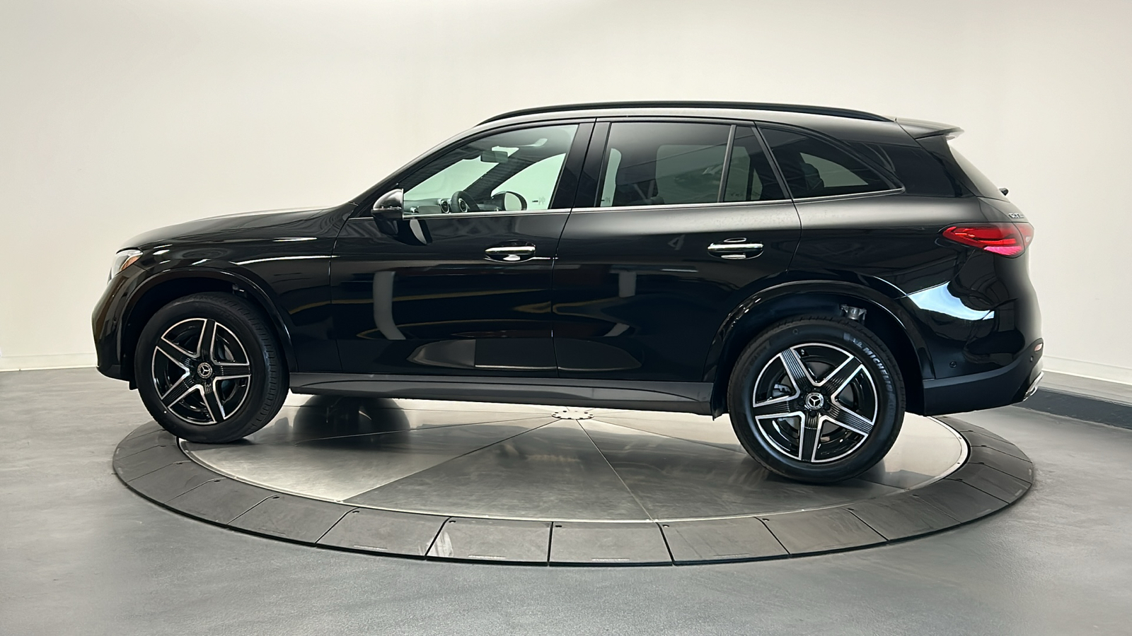 2025 Mercedes-Benz GLC GLC 300 4