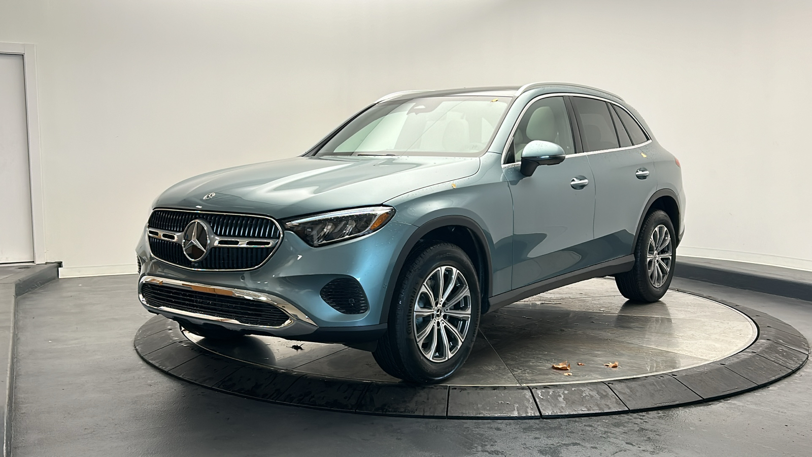 2025 Mercedes-Benz GLC GLC 300 3