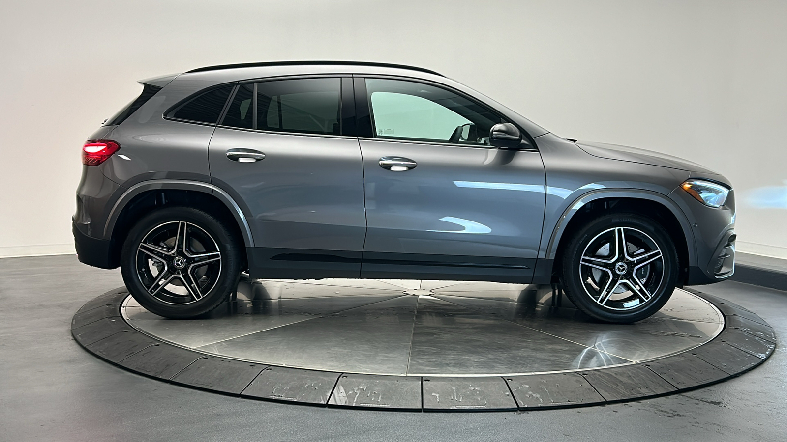 2025 Mercedes-Benz GLA GLA 250 8