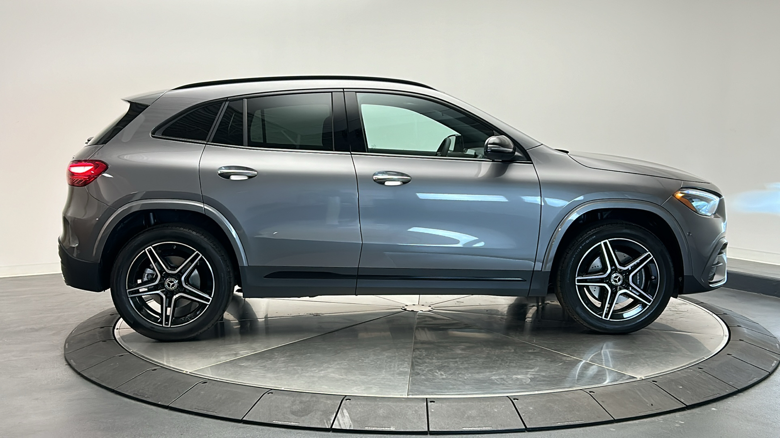 2025 Mercedes-Benz GLA GLA 250 8