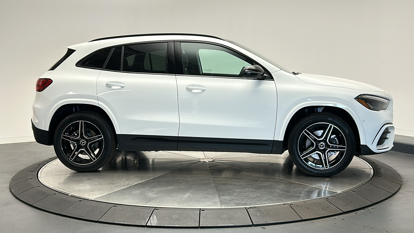 2025 Mercedes-Benz GLA GLA 250 8