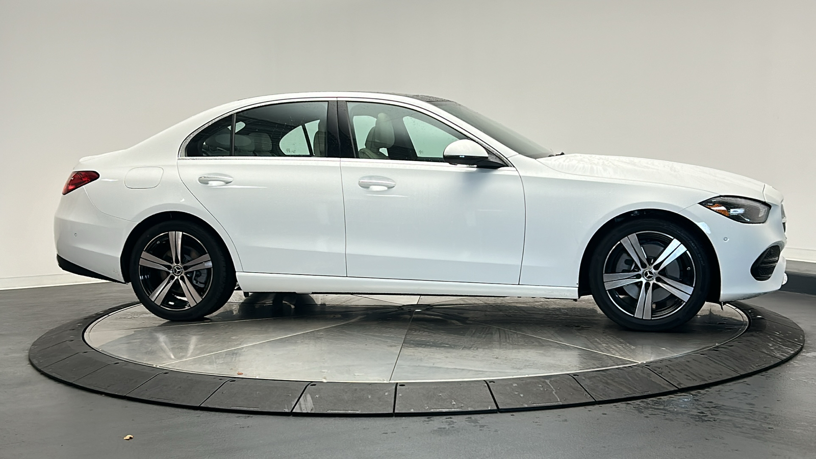 2025 Mercedes-Benz C-Class C 300 8