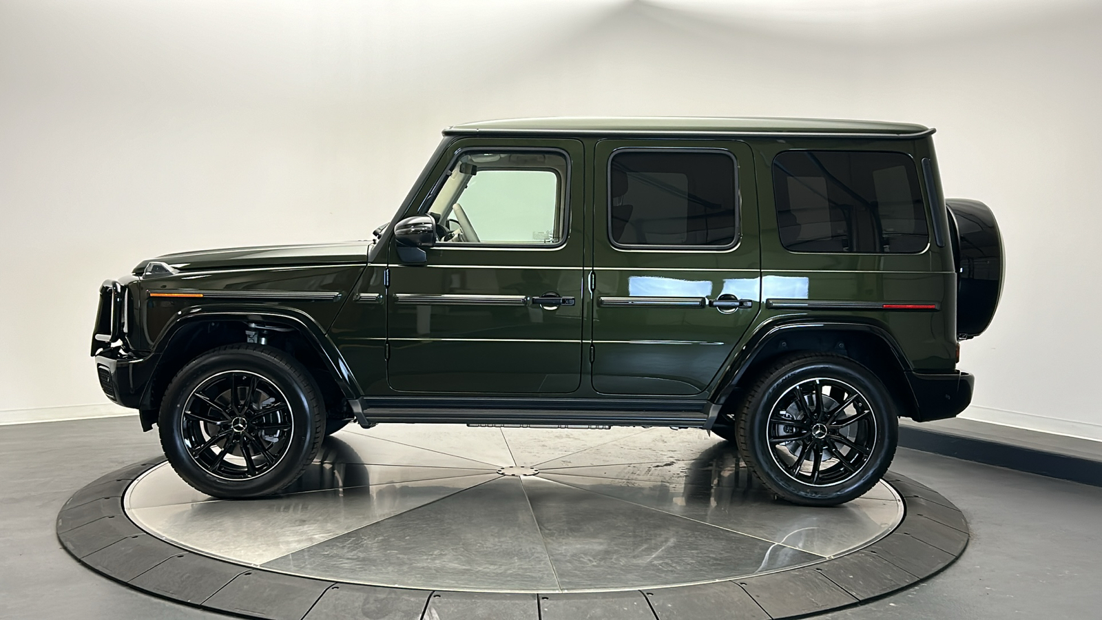 2025 Mercedes-Benz G-Class G 550 4