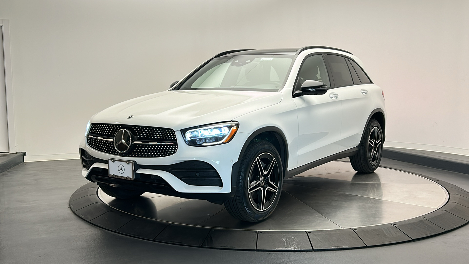 2021 Mercedes-Benz GLC GLC 300 3