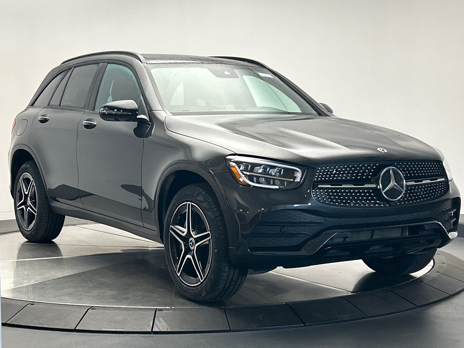 2022 Mercedes-Benz GLC GLC 300 1