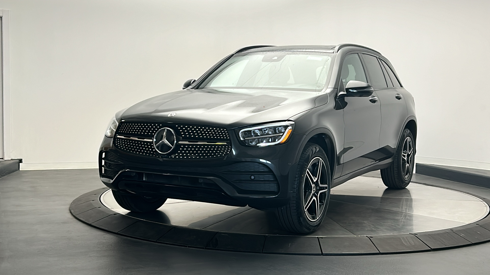 2022 Mercedes-Benz GLC GLC 300 3