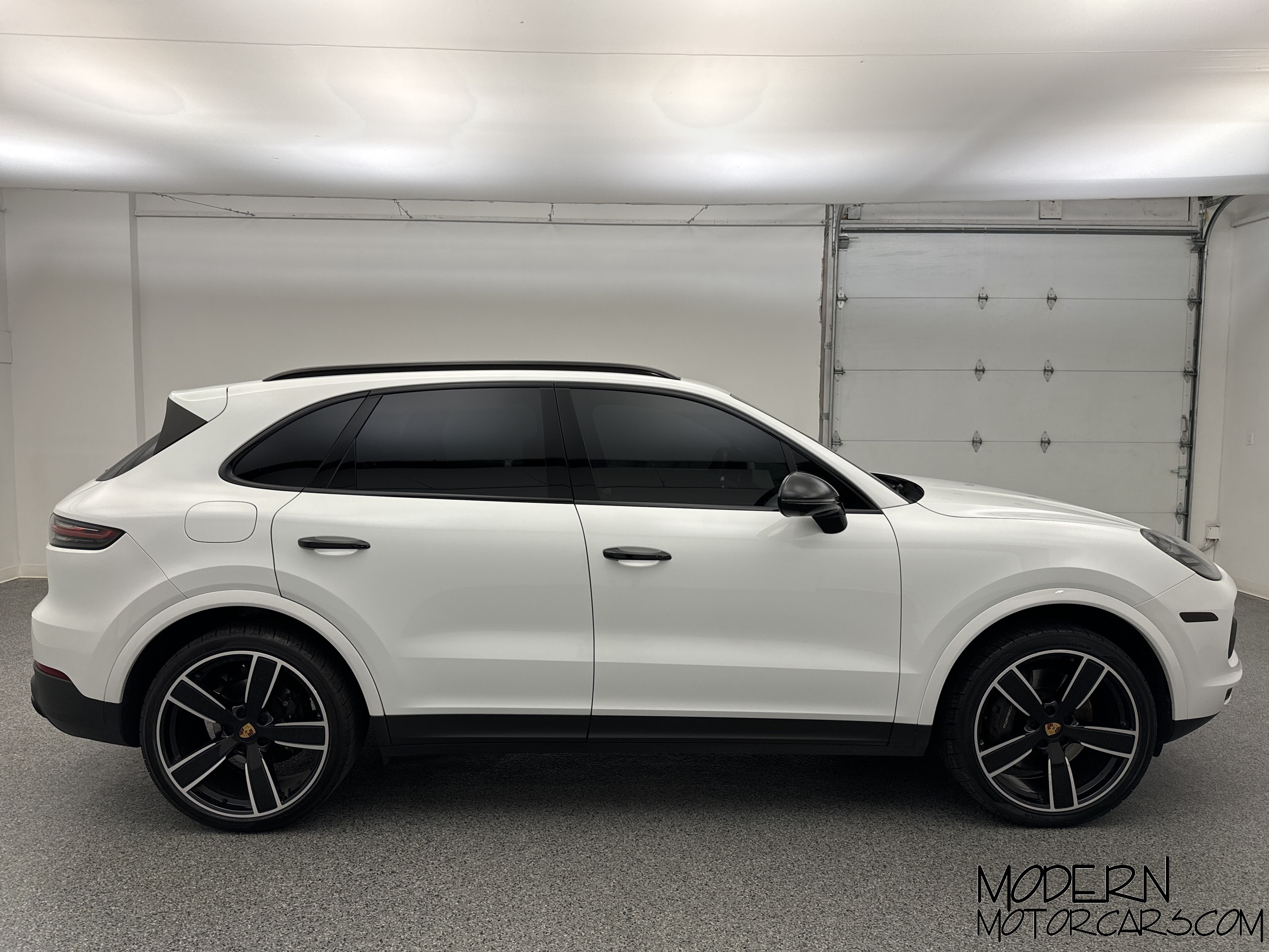 2023 Porsche Cayenne Platinum Edition 5