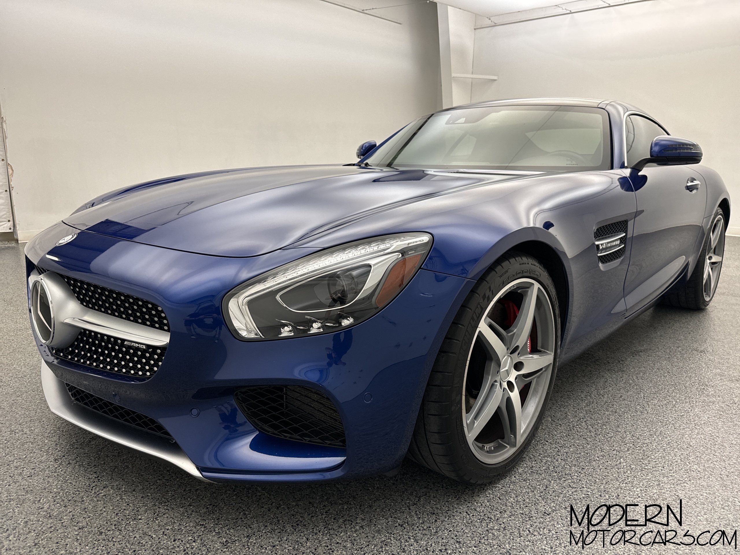 2017 Mercedes-Benz AMG GT Base 1