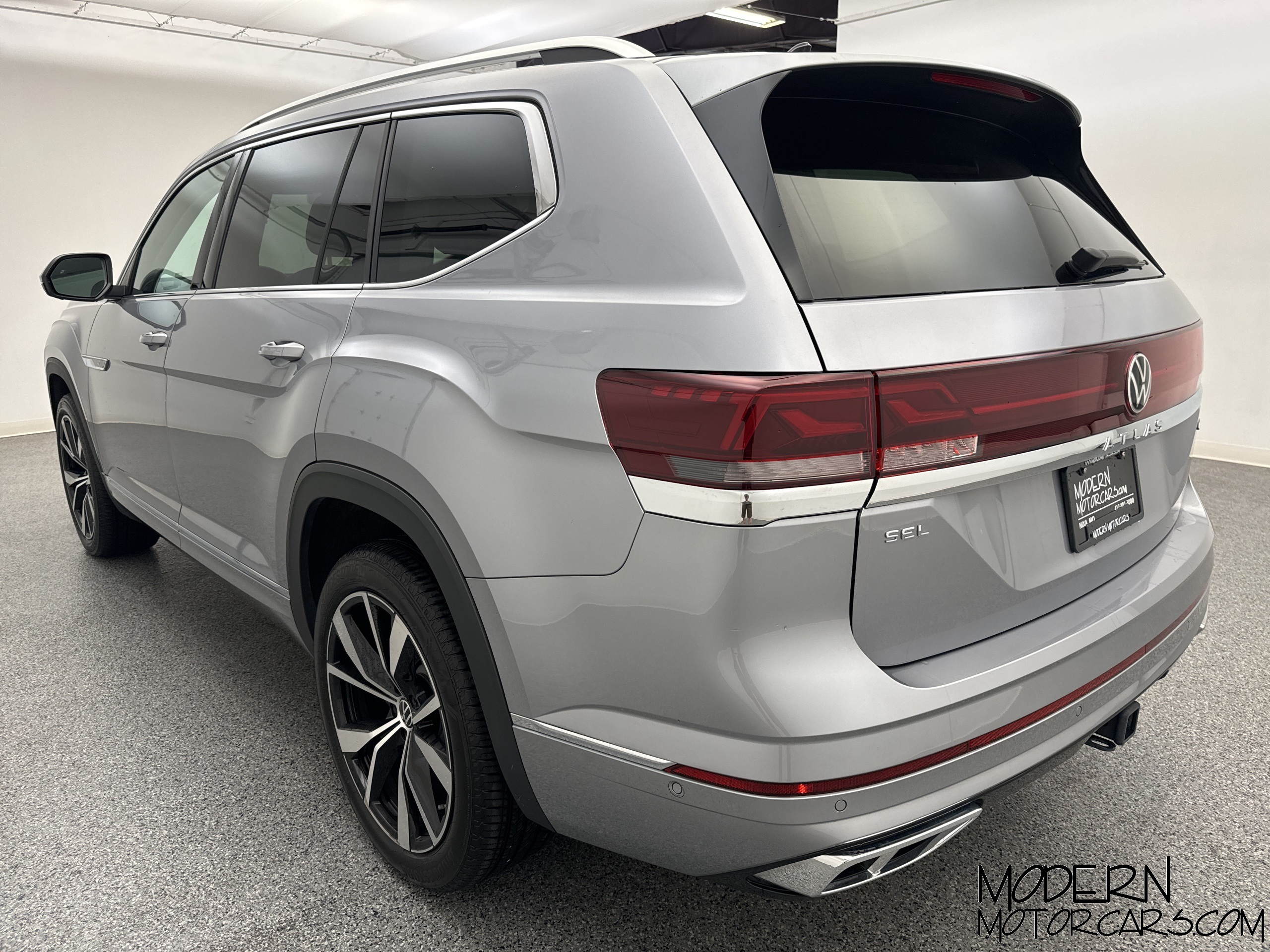 2024 Volkswagen Atlas 2.0T SEL Premium R-Line 4