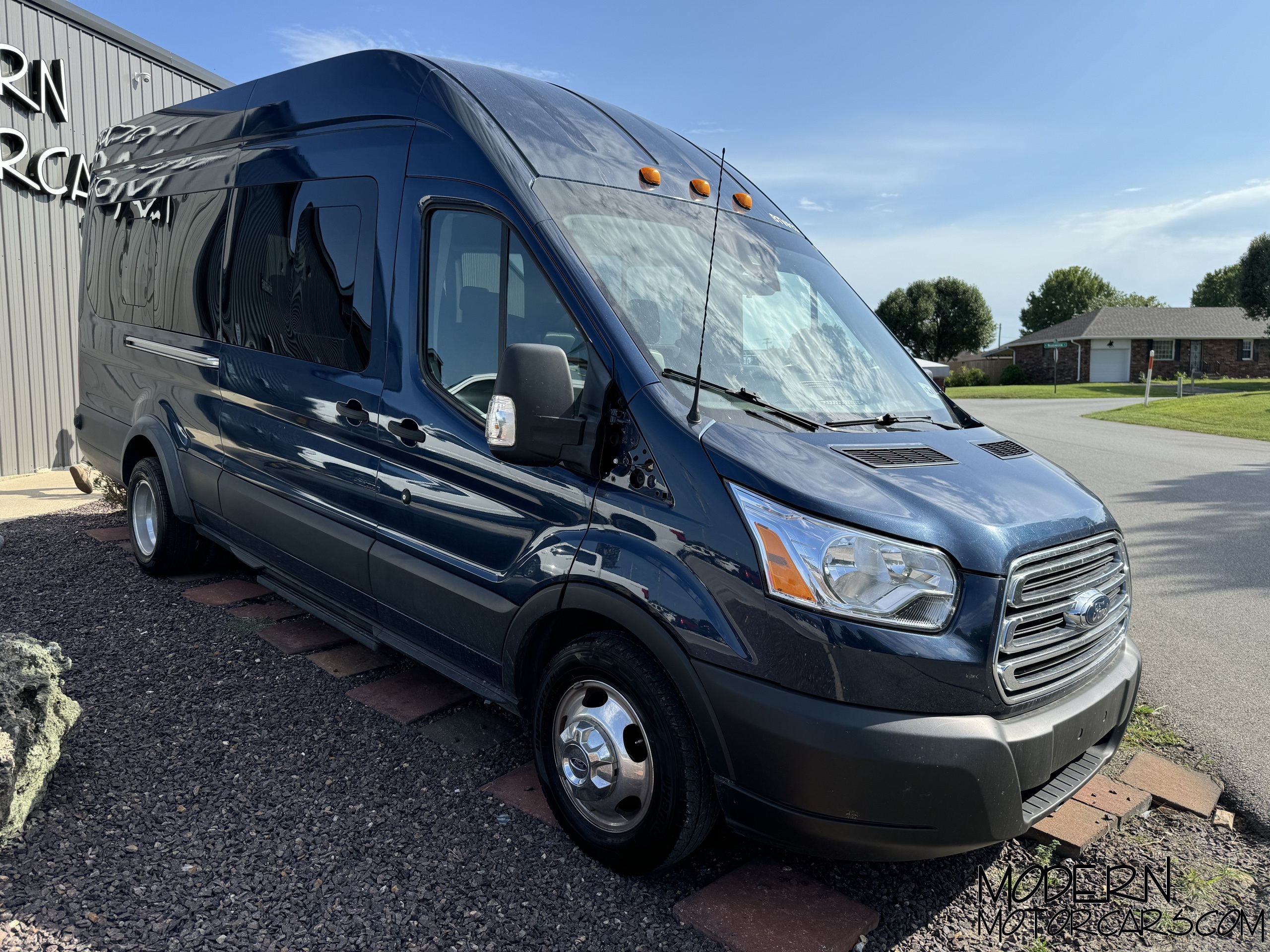 2019 Ford Transit-350 XLT 8