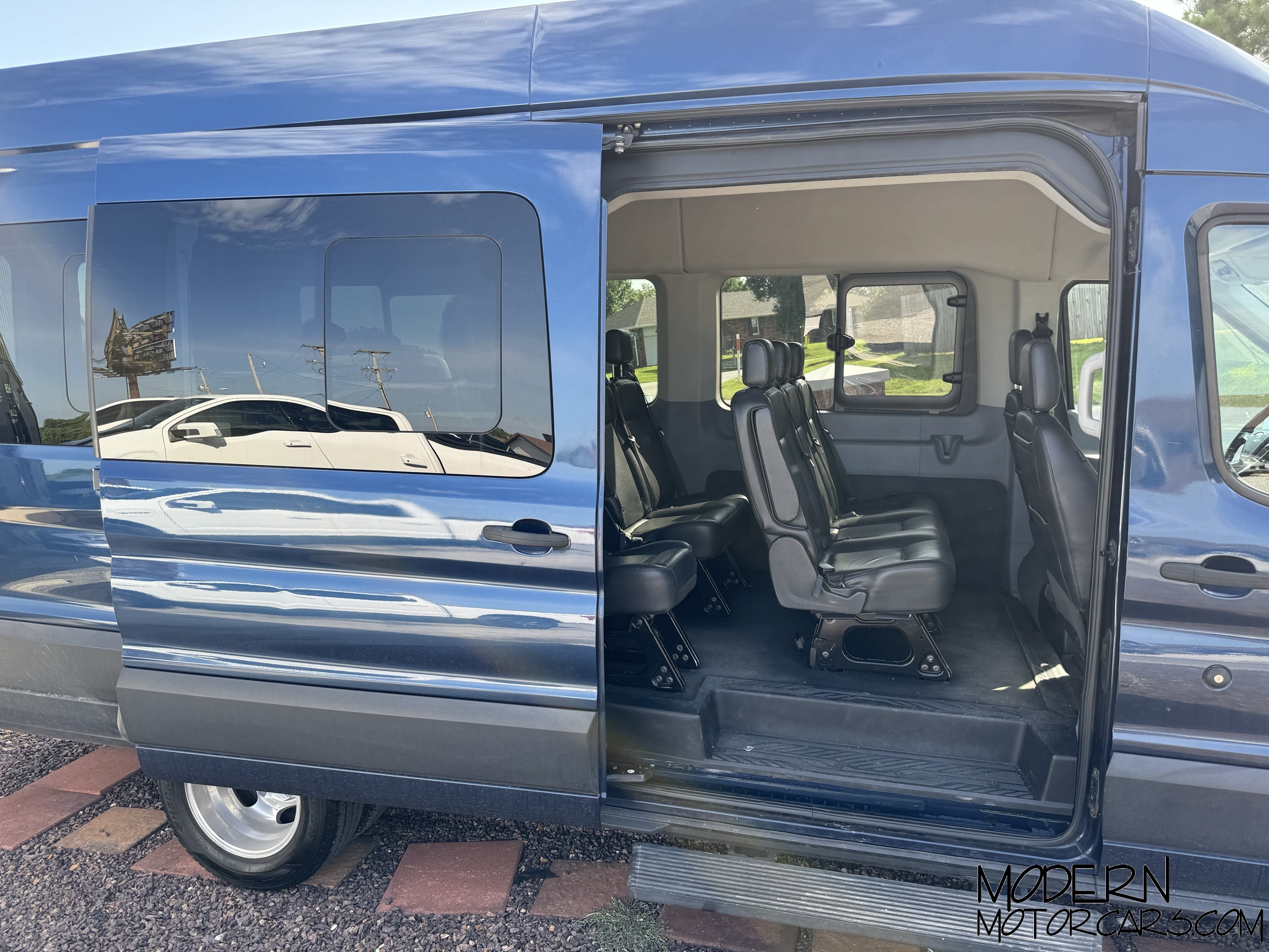 2019 Ford Transit-350 XLT 21