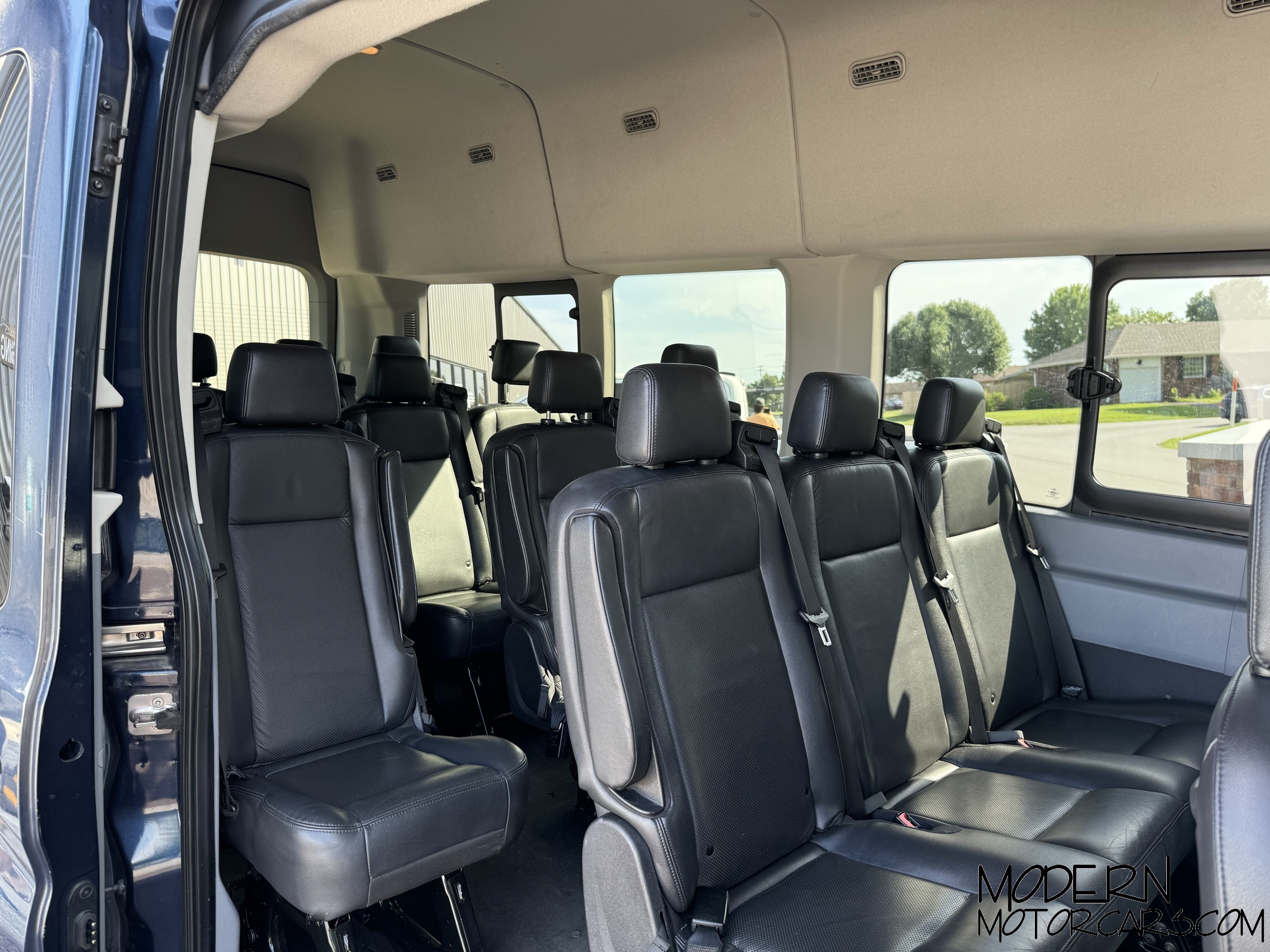 2019 Ford Transit-350 XLT 22