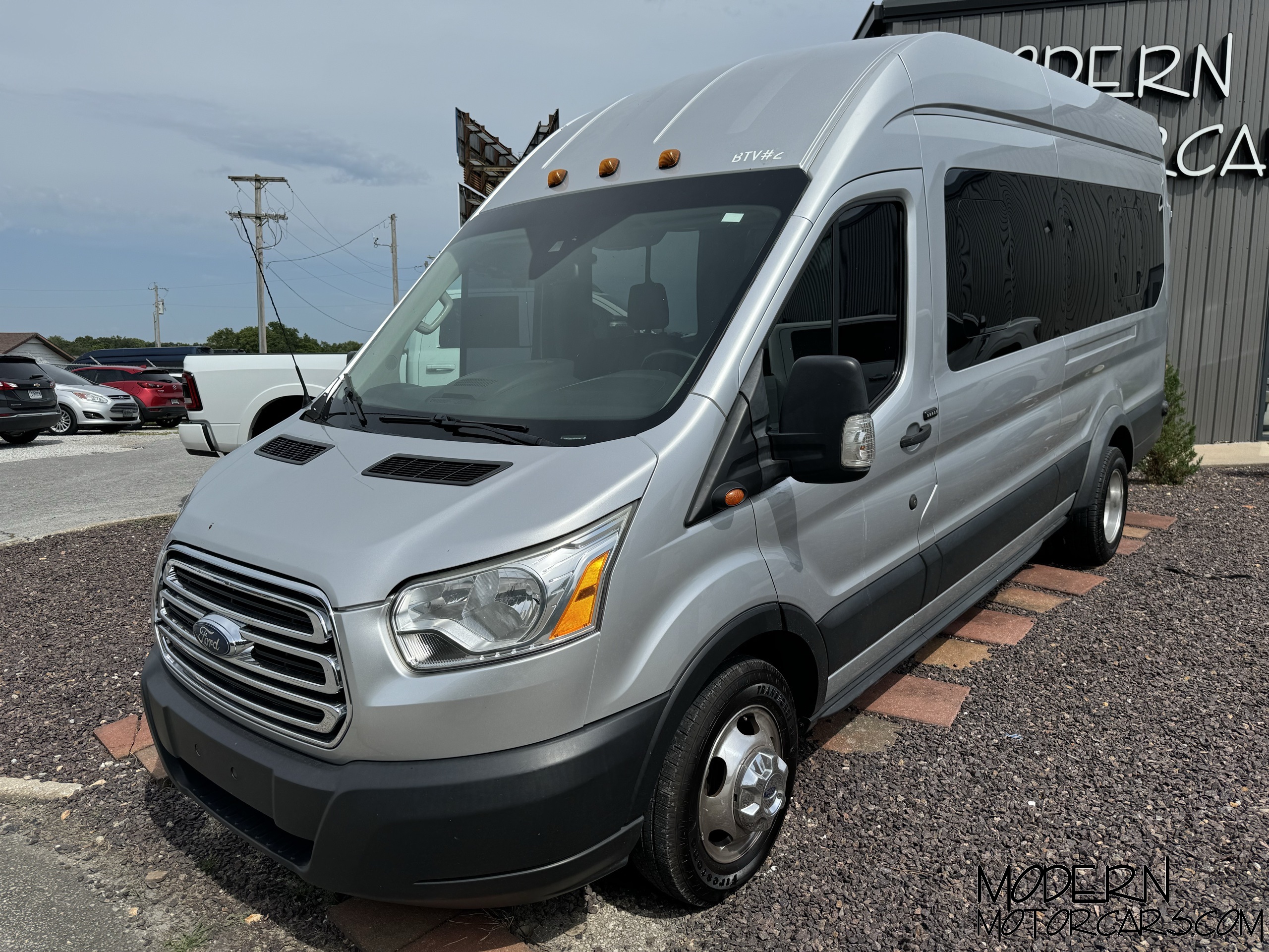 2019 Ford Transit-350 XLT 1