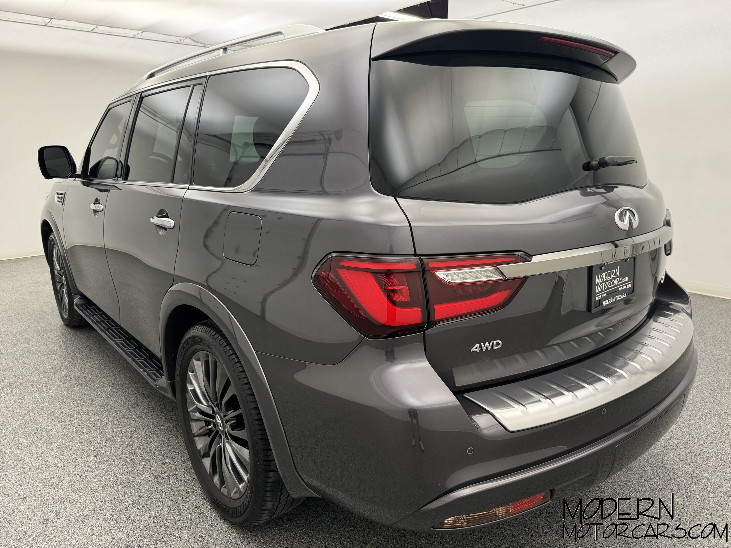 2023 INFINITI QX80 Premium Select 3