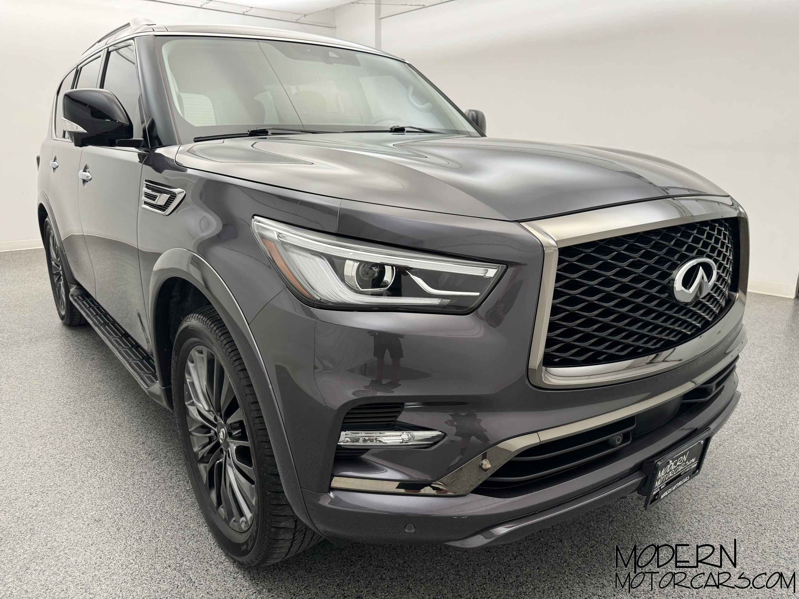 2023 INFINITI QX80 Premium Select 7