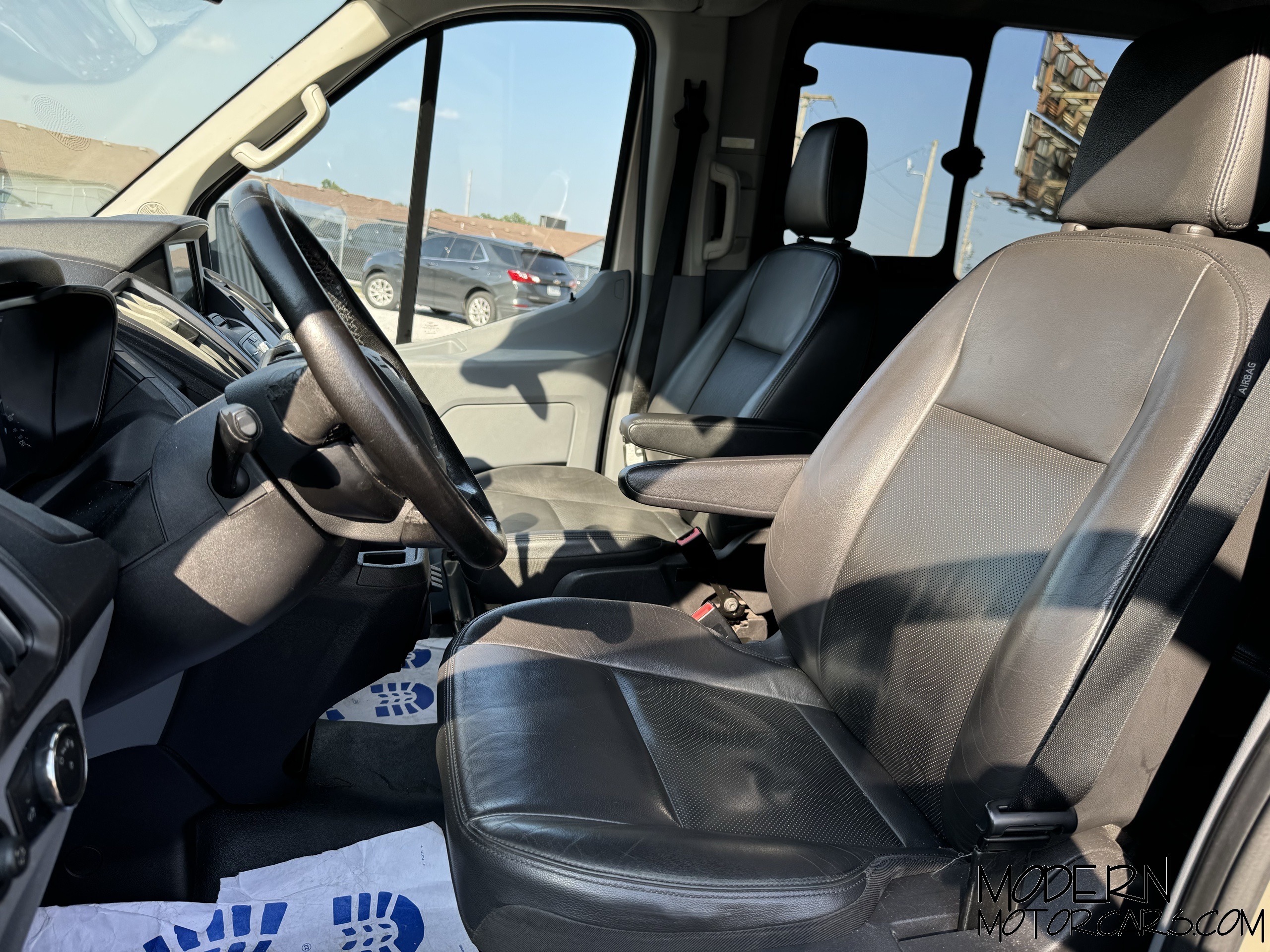 2019 Ford Transit-350 XLT 16