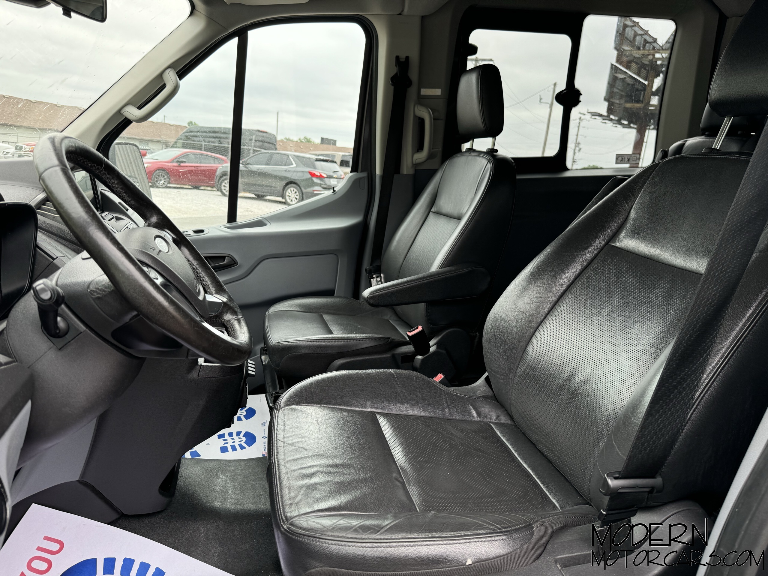 2019 Ford Transit-350 XLT 16