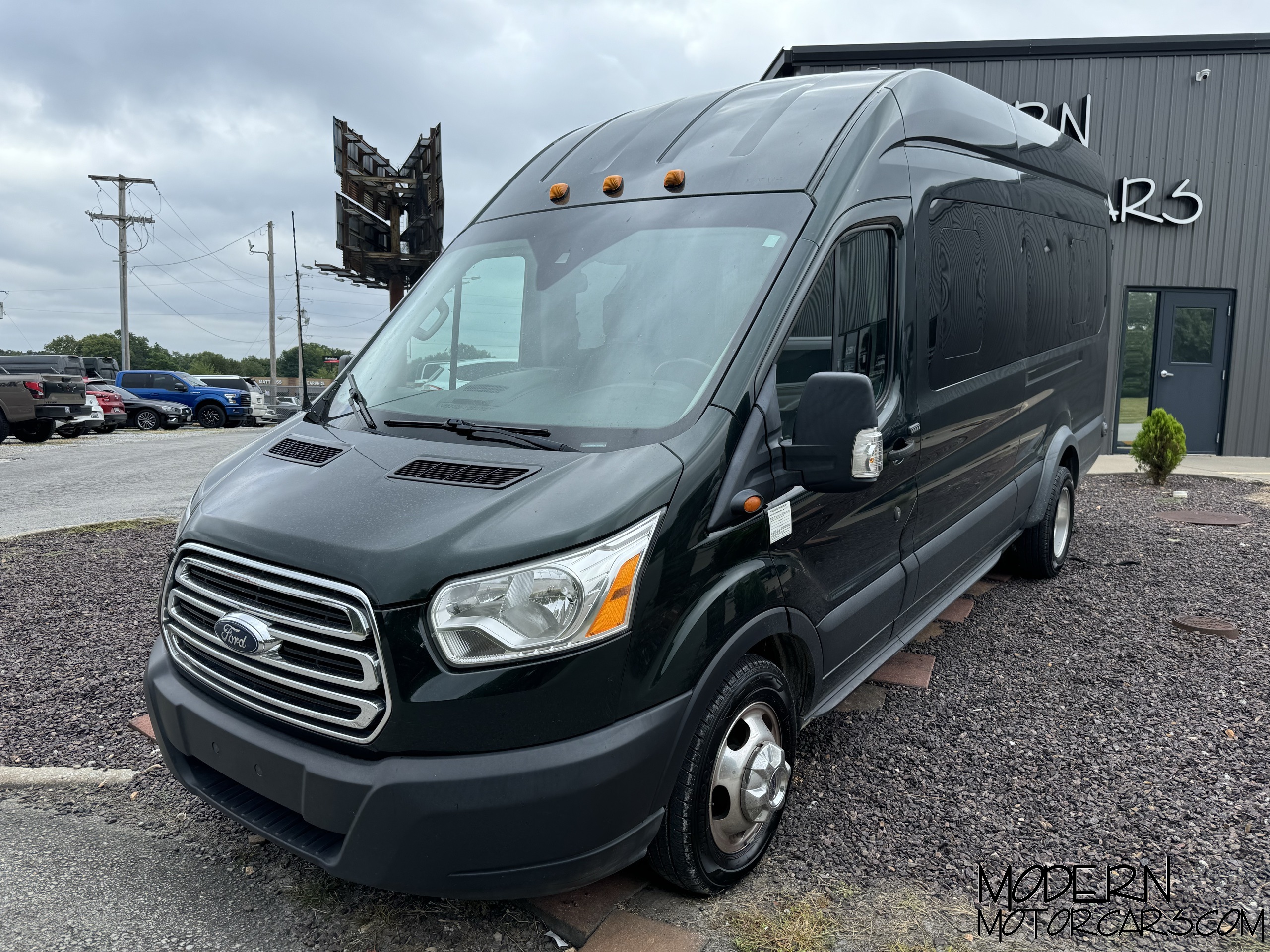 2019 Ford Transit-350 XLT 1