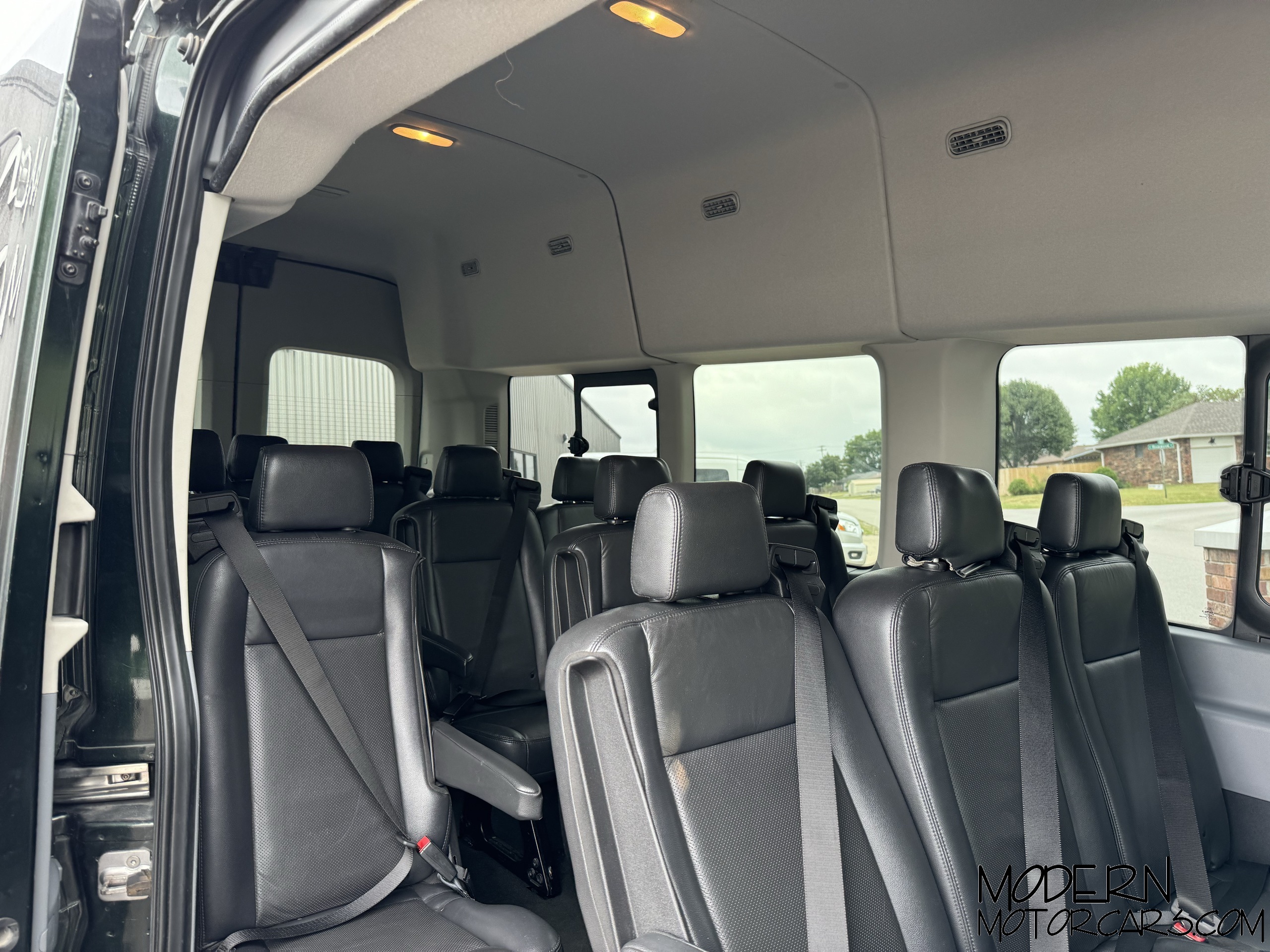 2019 Ford Transit-350 XLT 9