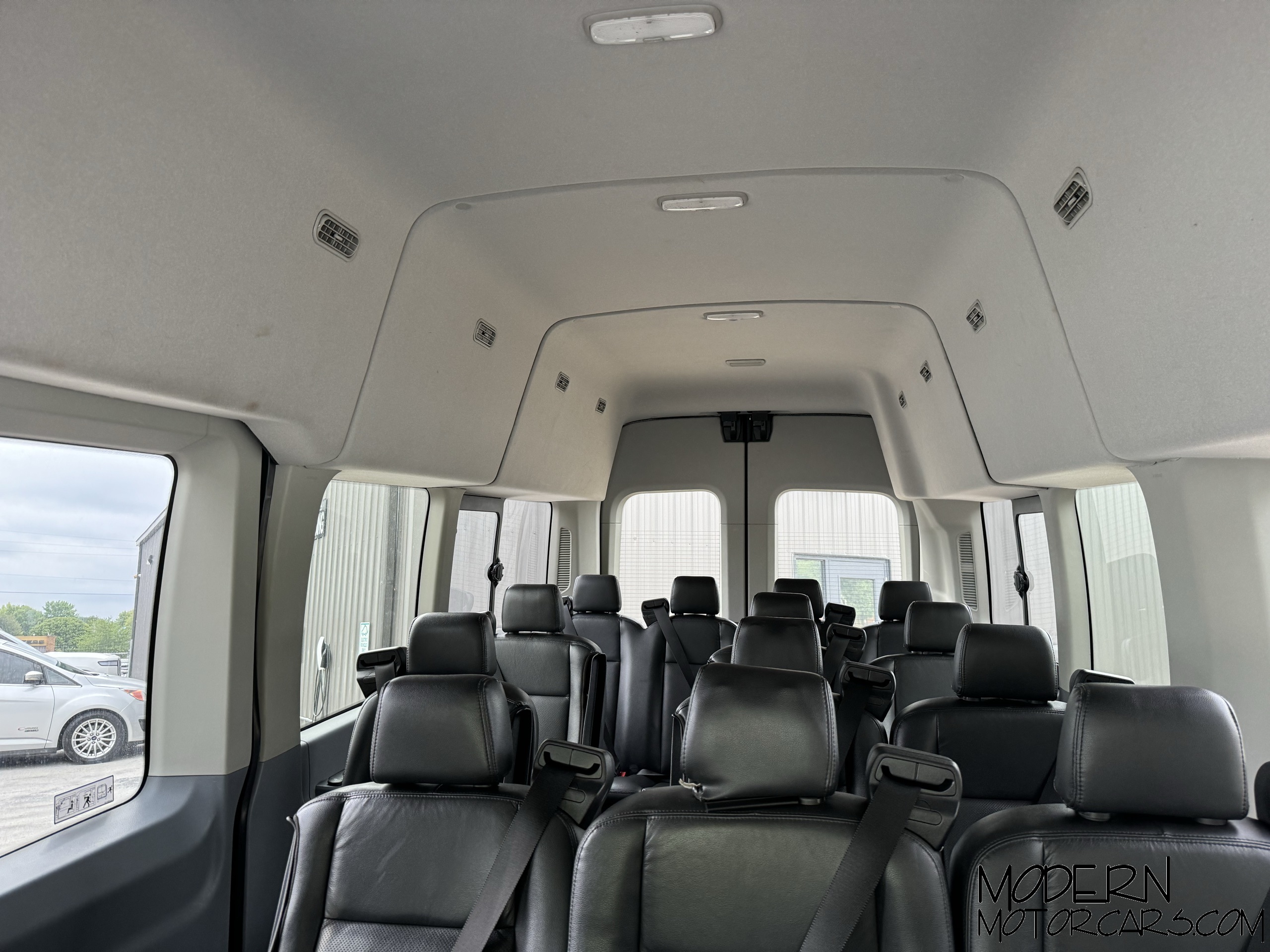 2019 Ford Transit-350 XLT 26