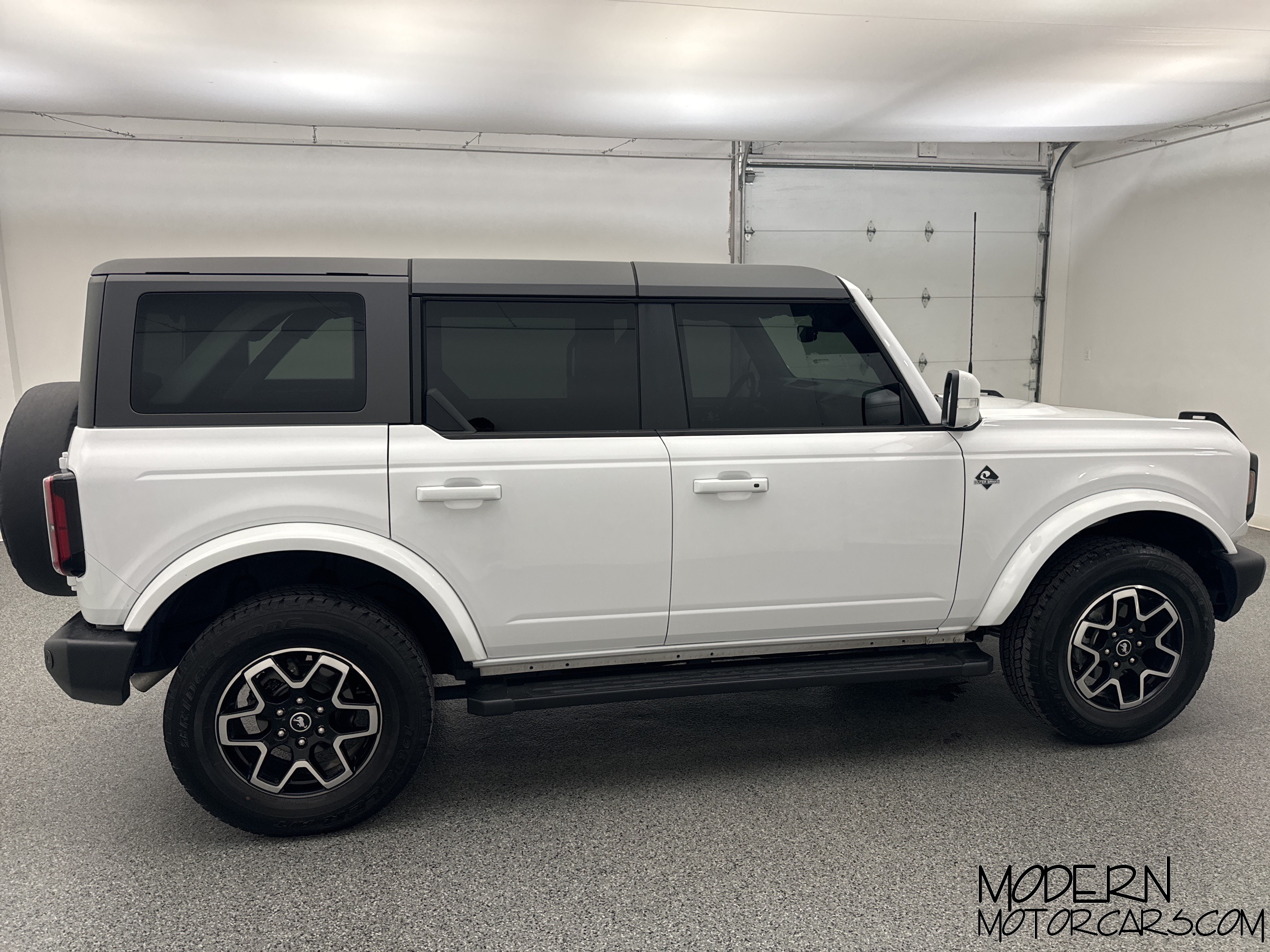 2023 Ford Bronco Outer Banks 6