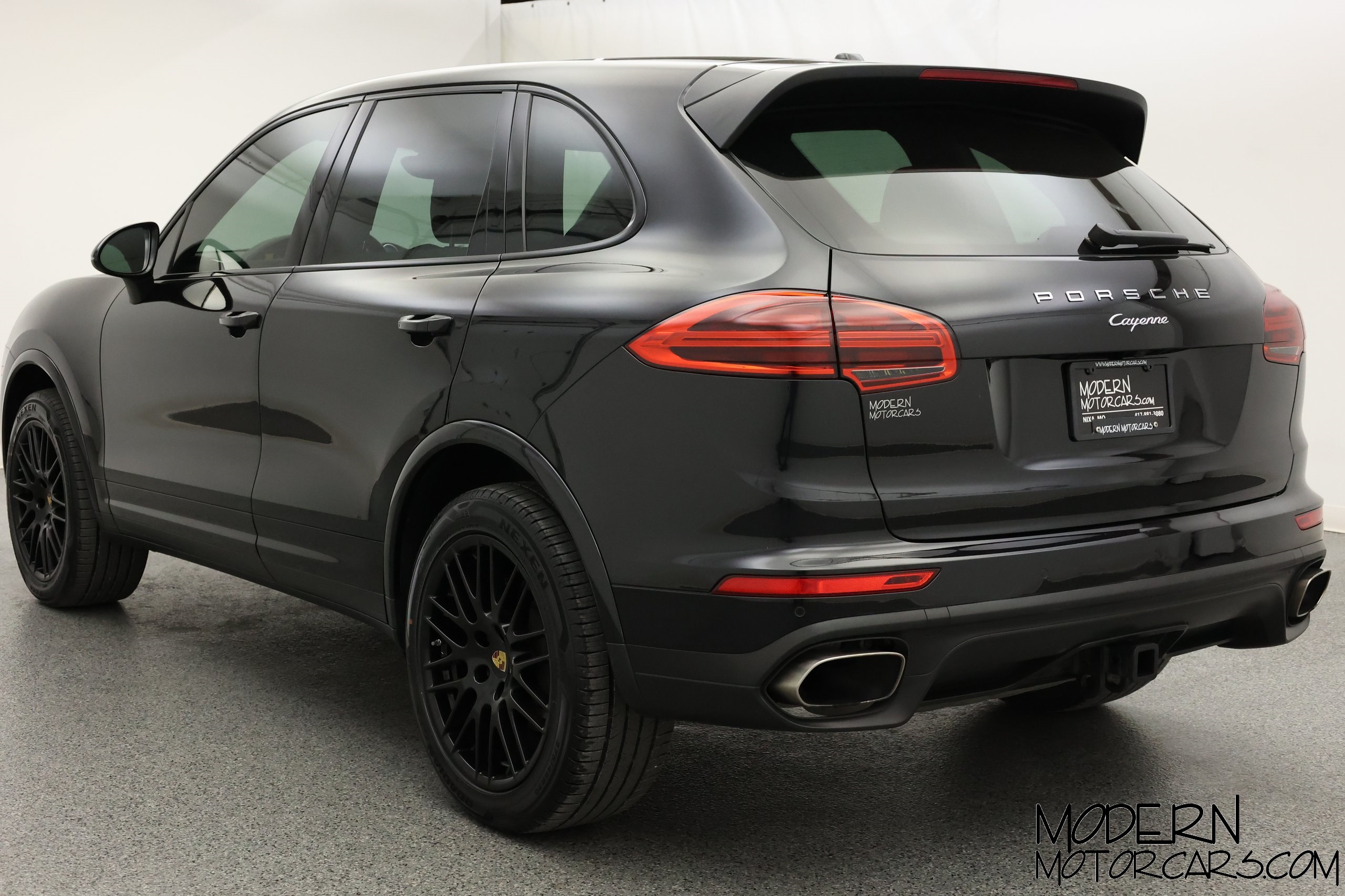 2017 Porsche Cayenne Base 3