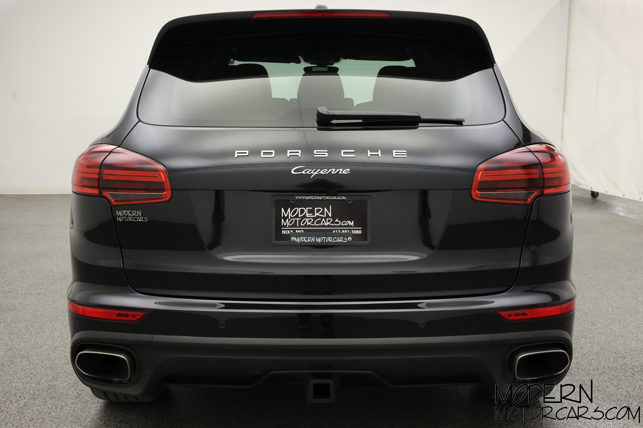 2017 Porsche Cayenne Base 4