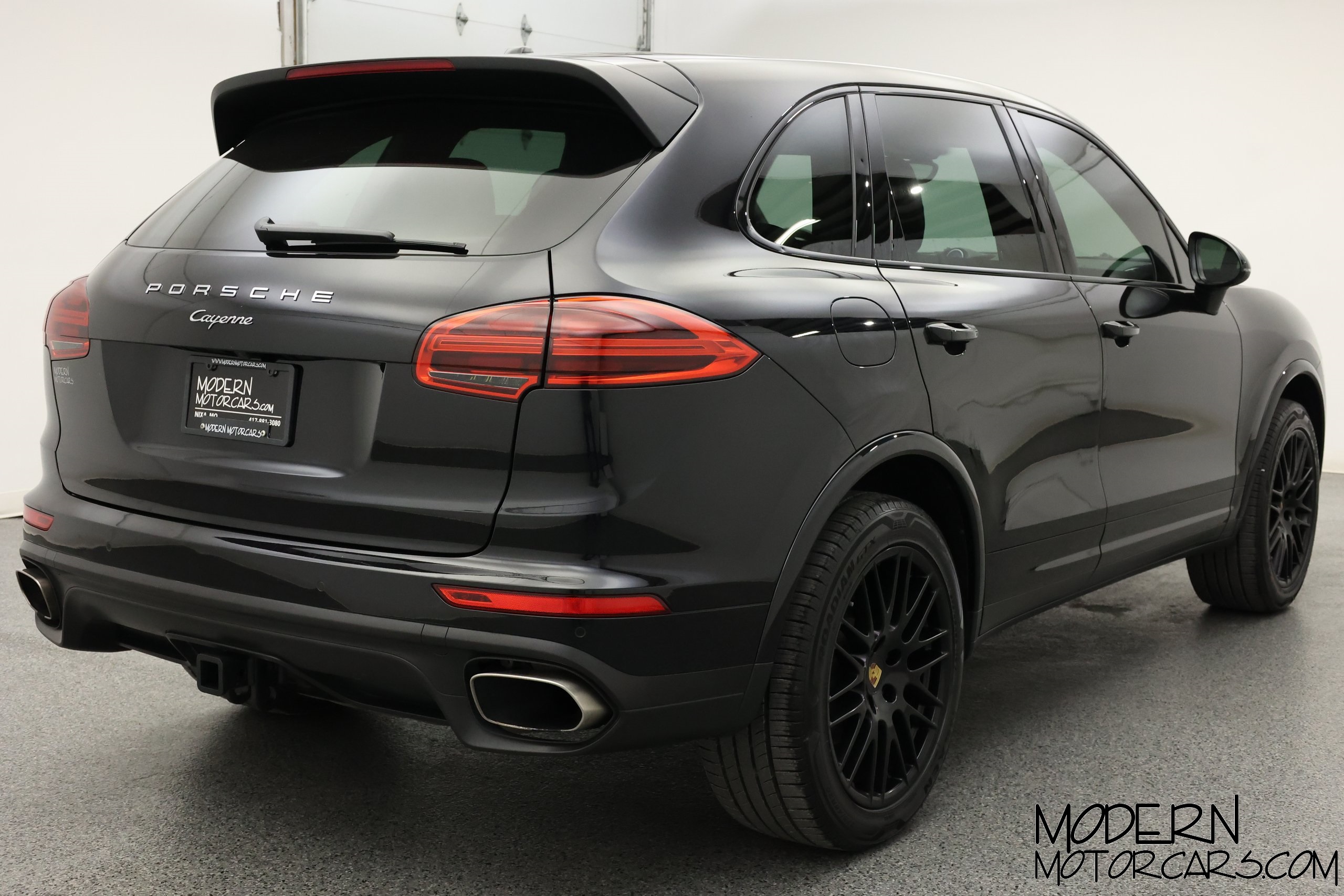 2017 Porsche Cayenne Base 5