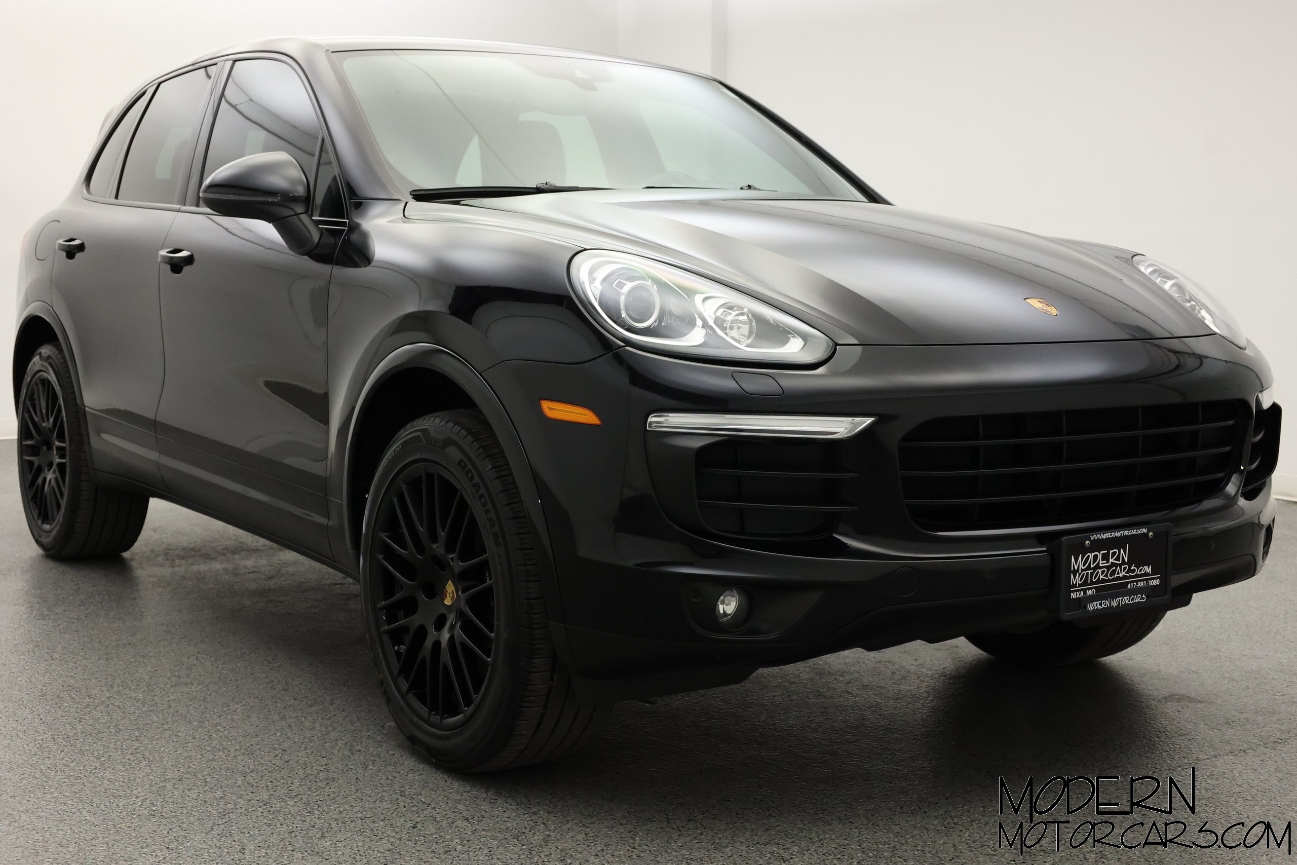 2017 Porsche Cayenne Base 8