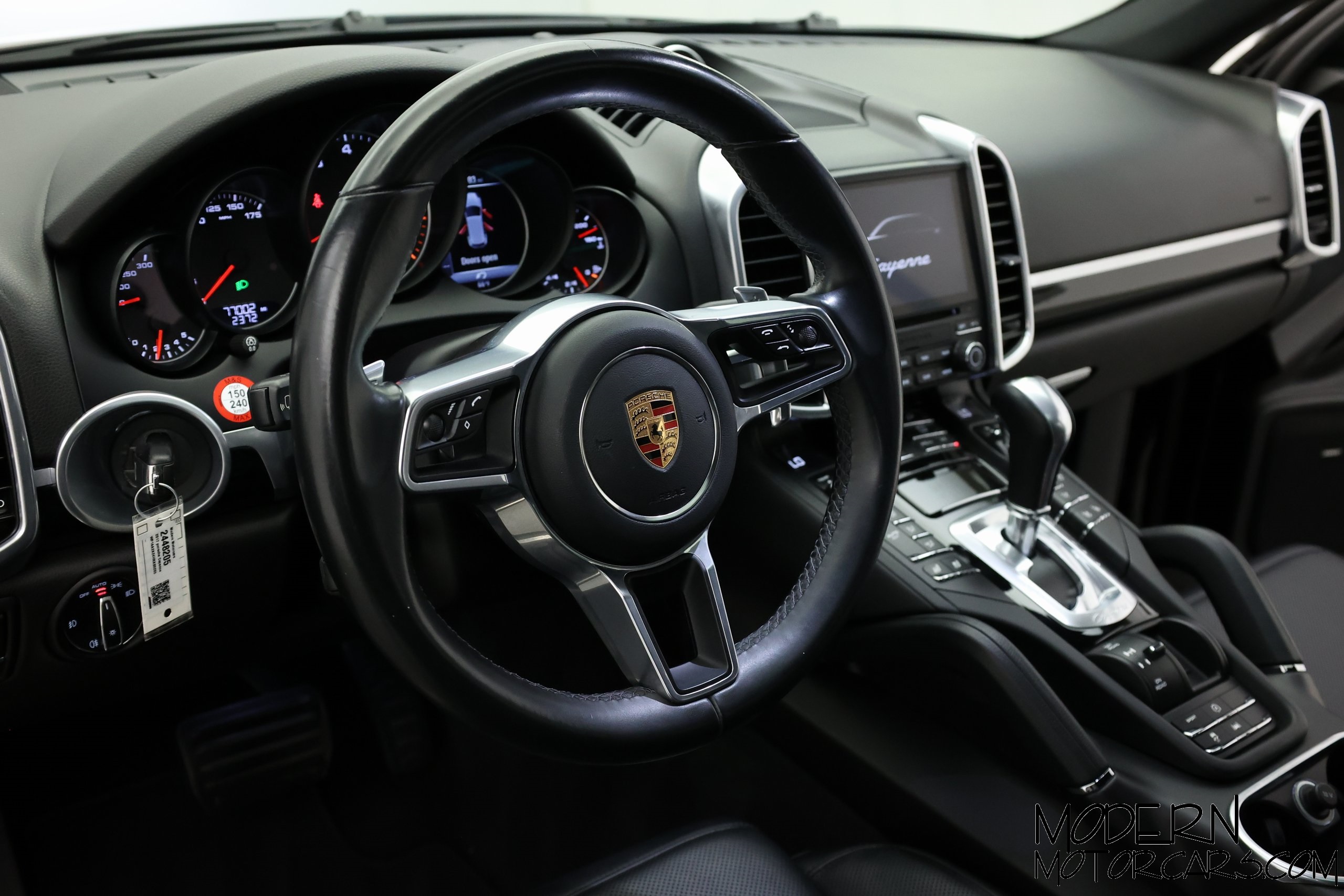 2017 Porsche Cayenne Base 18