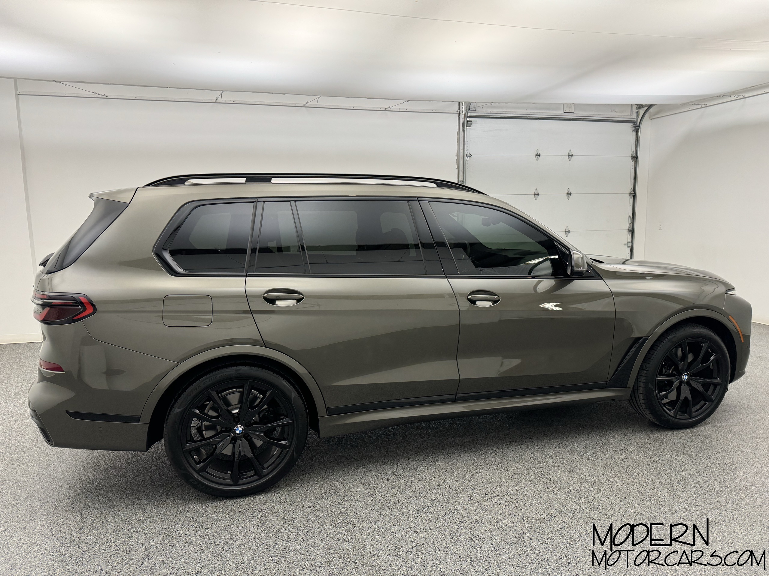 2024 BMW X7 xDrive40i 6