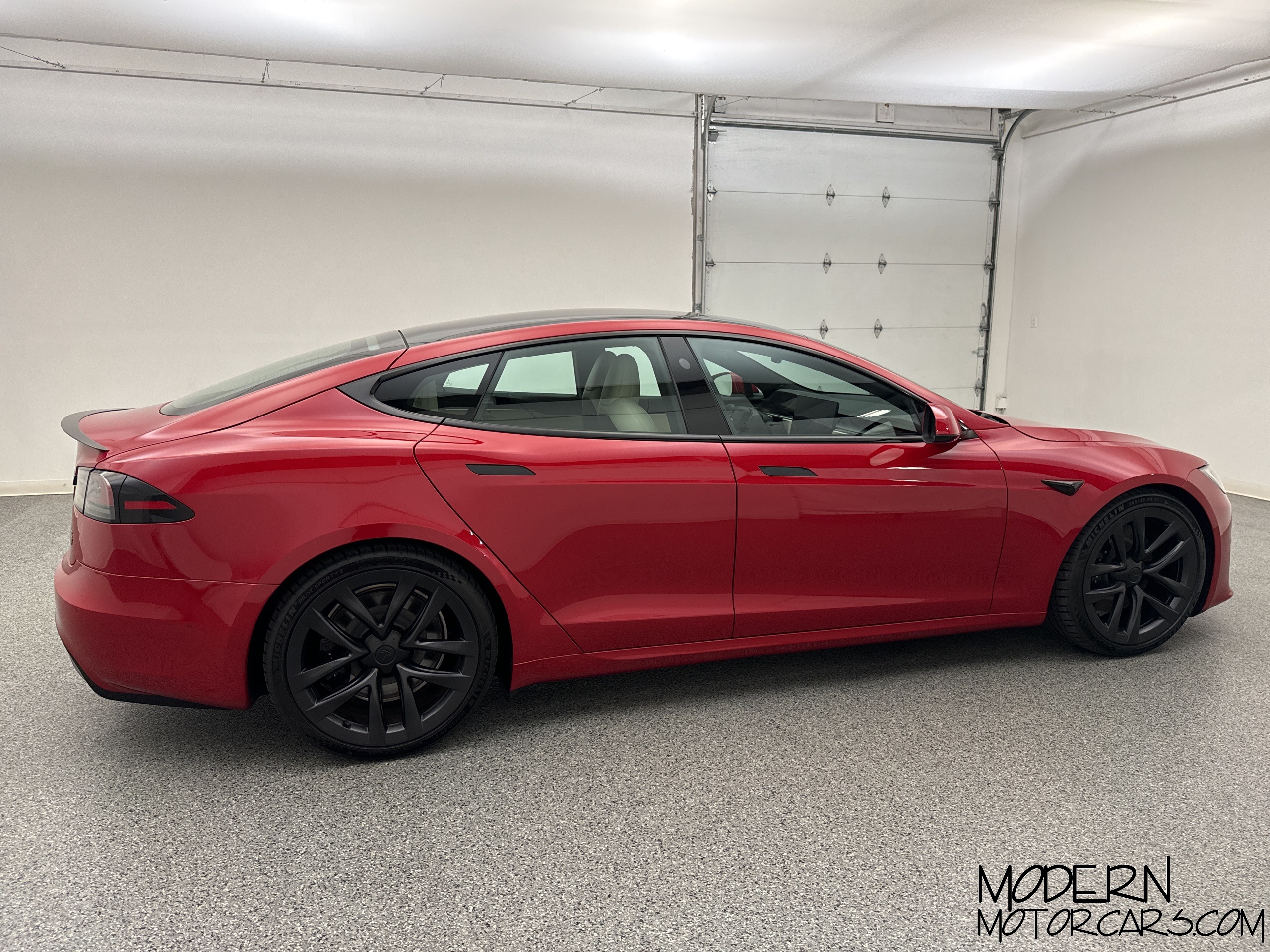 2022 Tesla Model S Plaid 6