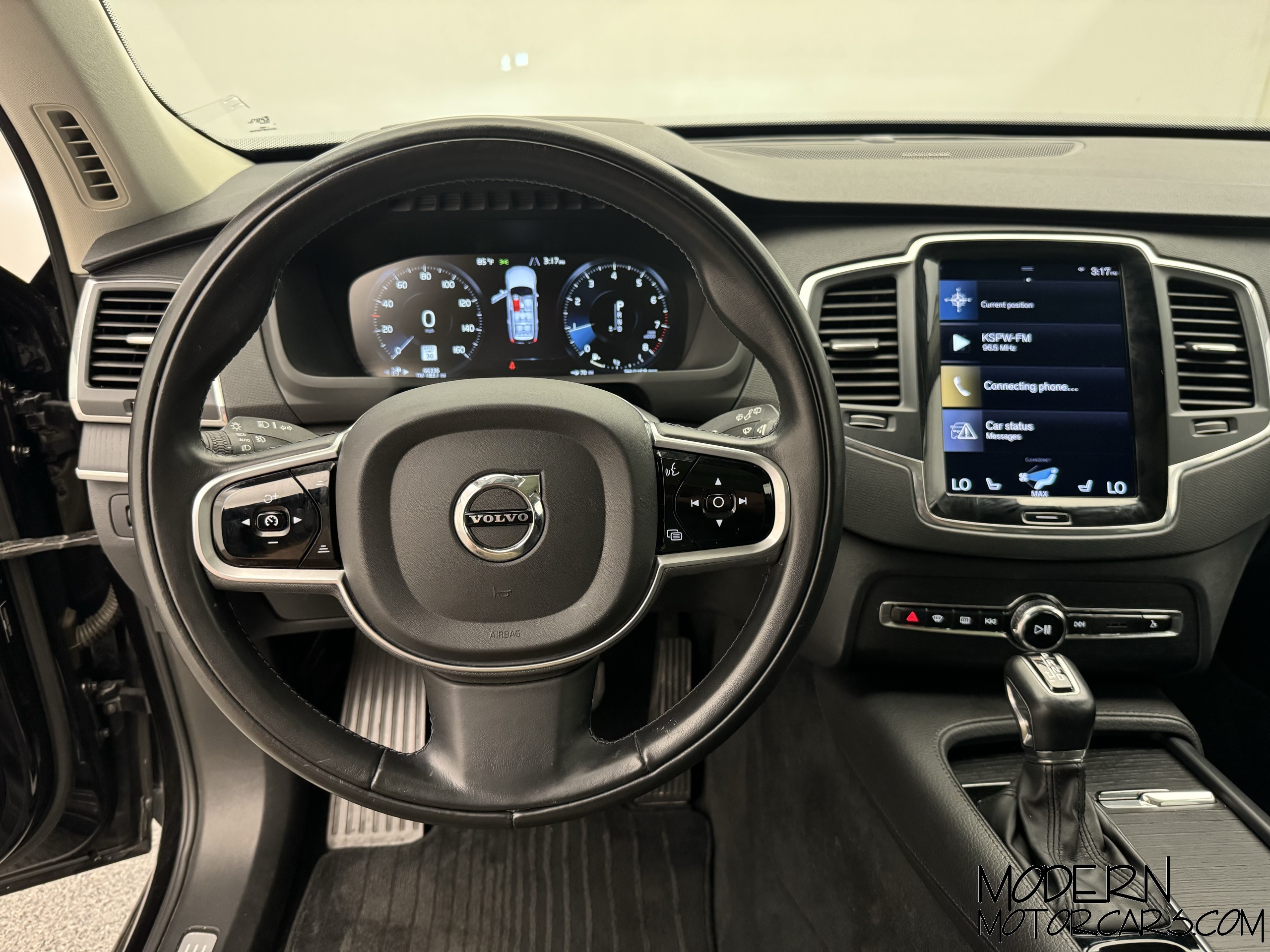 2020 Volvo XC90 T6 Momentum 16