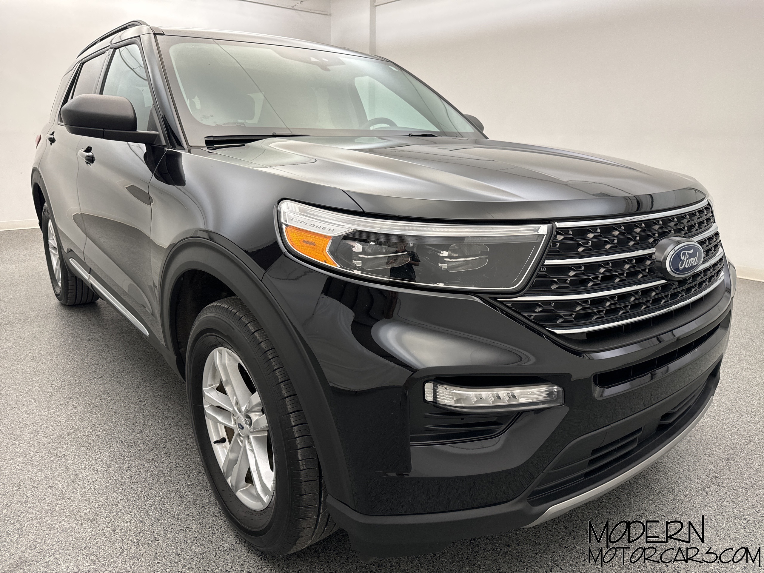 2023 Ford Explorer XLT 7