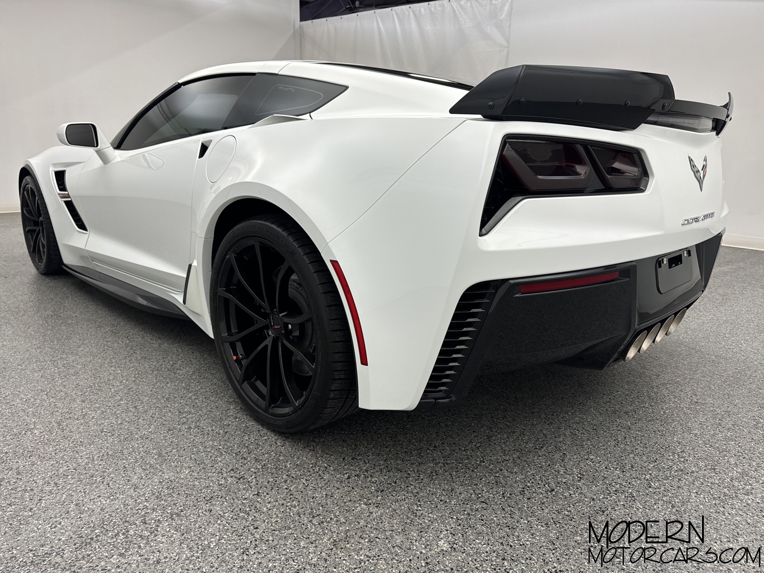 2019 Chevrolet Corvette Grand Sport 2