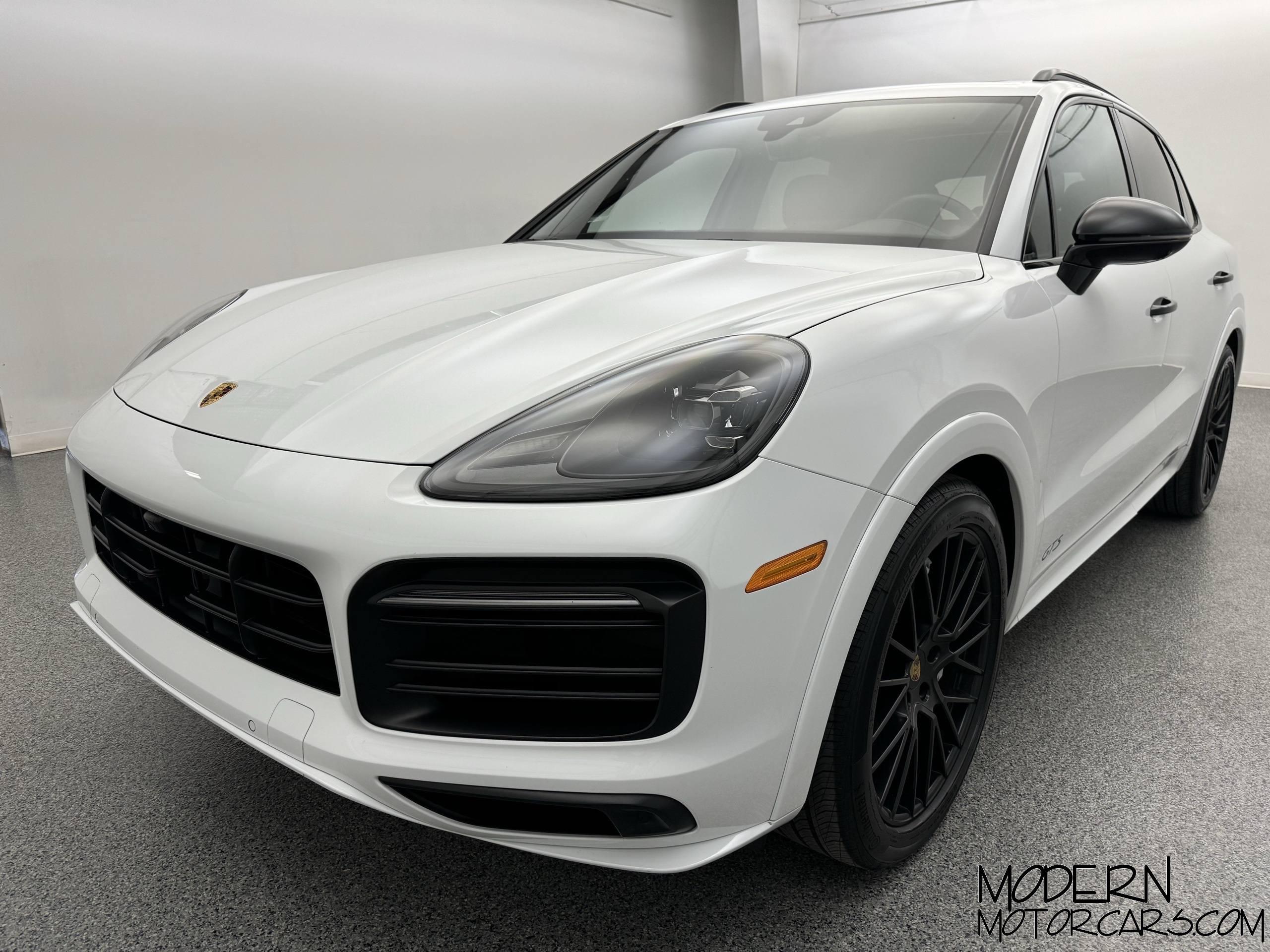 2021 Porsche Cayenne GTS 1