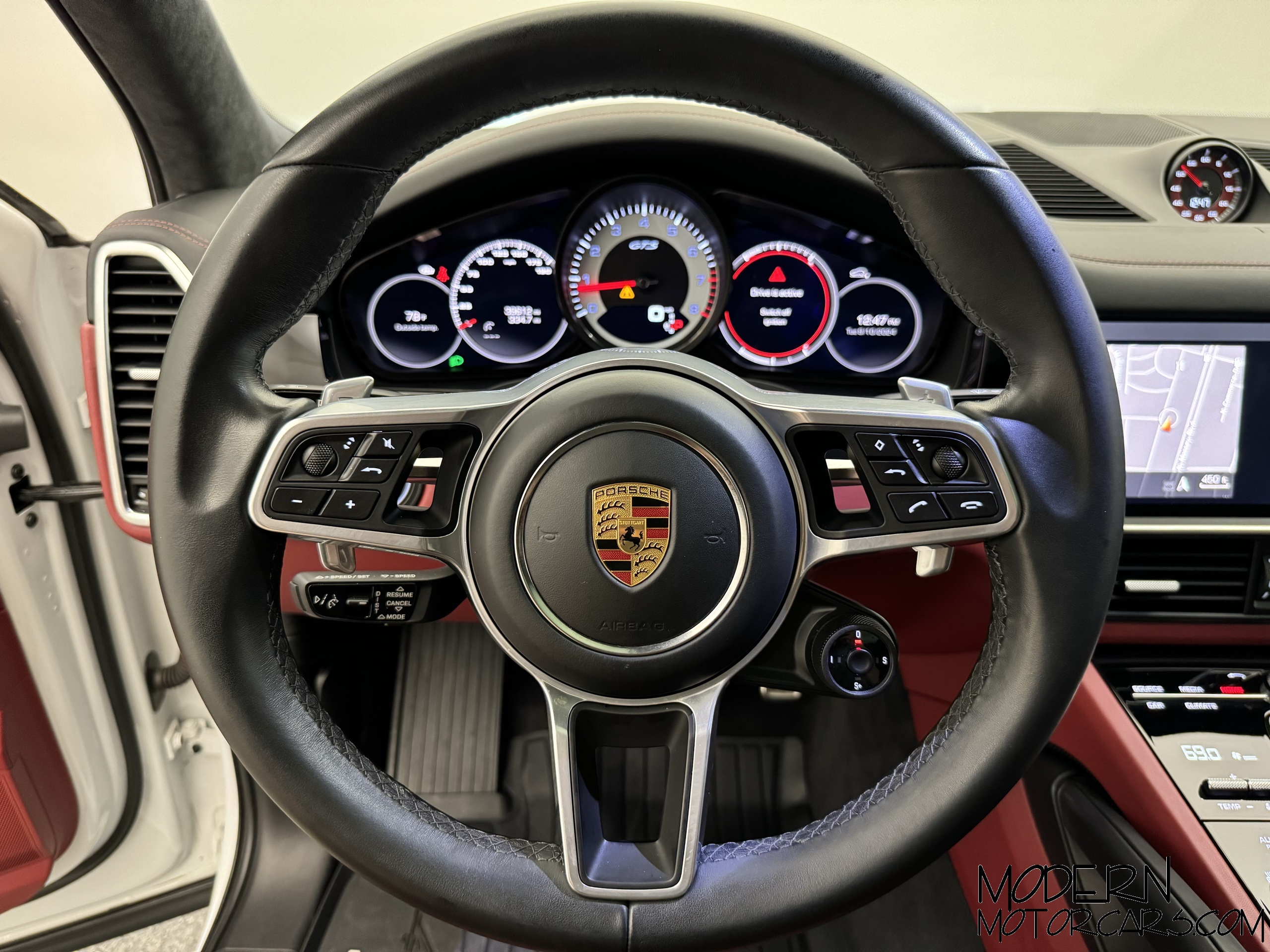 2021 Porsche Cayenne GTS 21