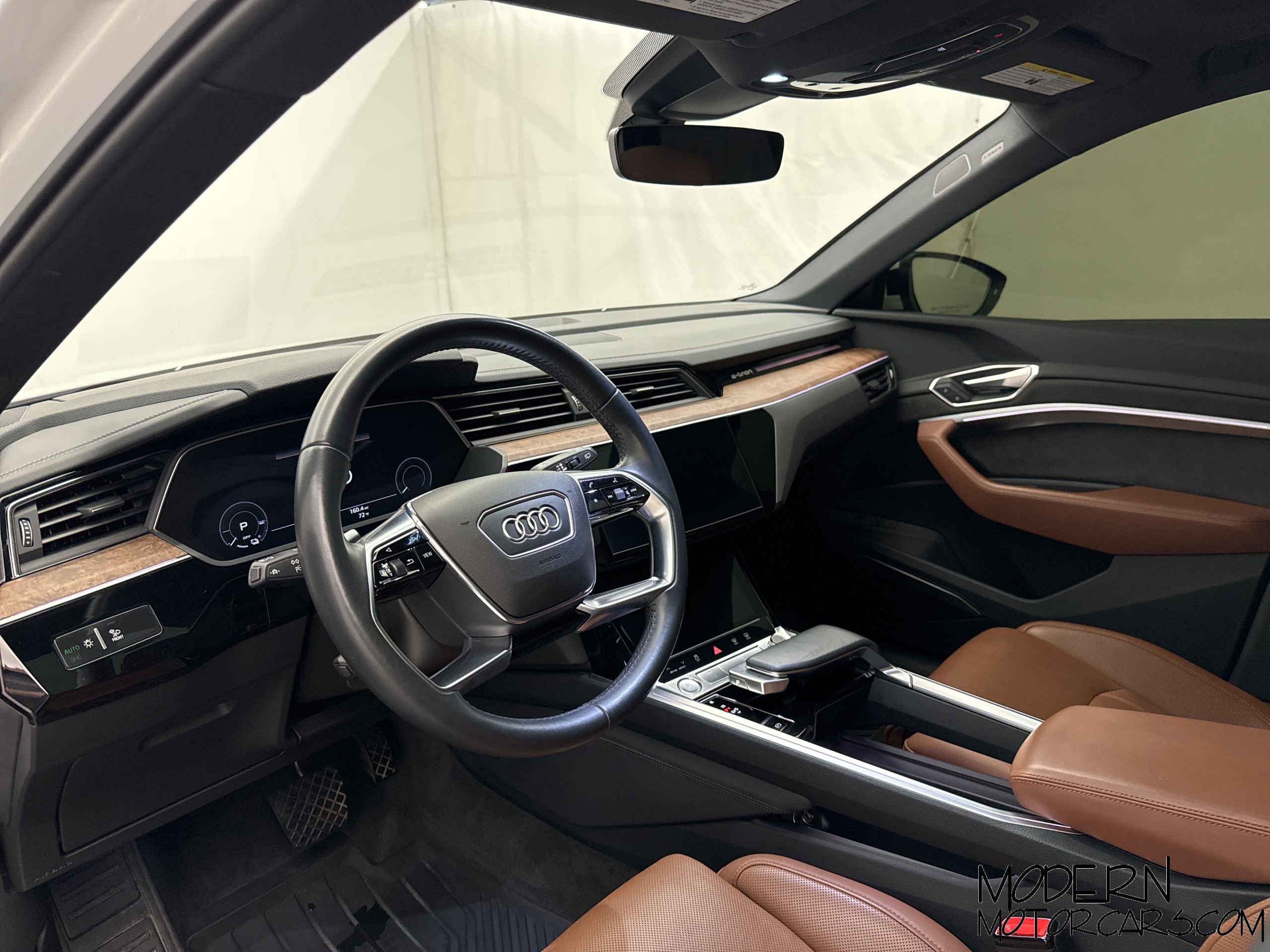 2019 Audi e-tron Prestige 9