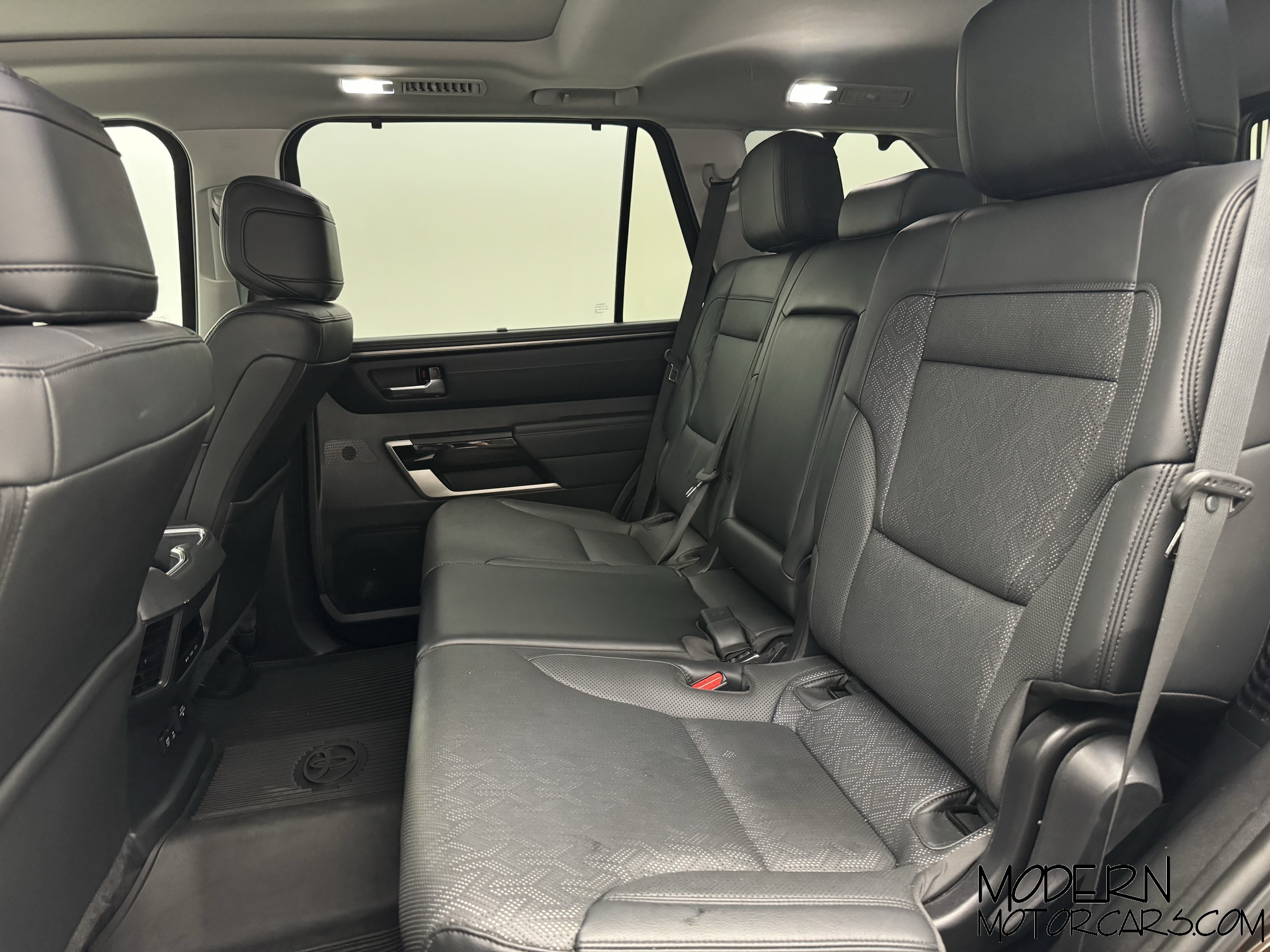 2023 Toyota Sequoia Limited 14