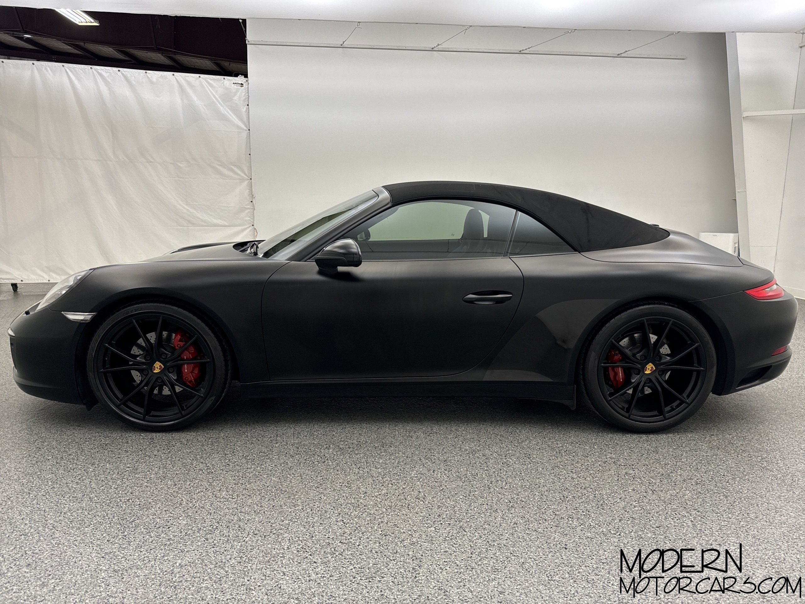 2017 Porsche 911 Carrera 2