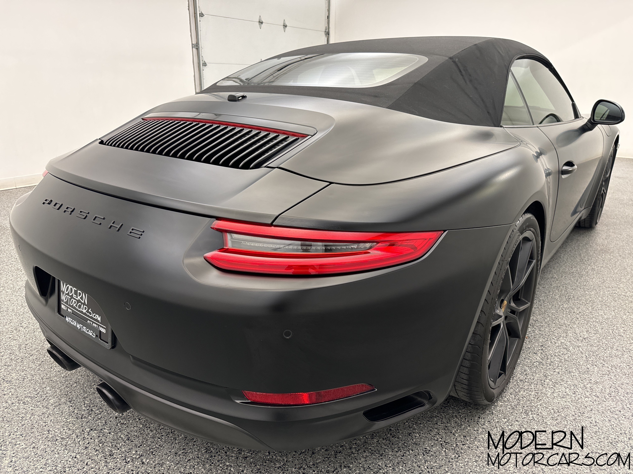 2017 Porsche 911 Carrera 5