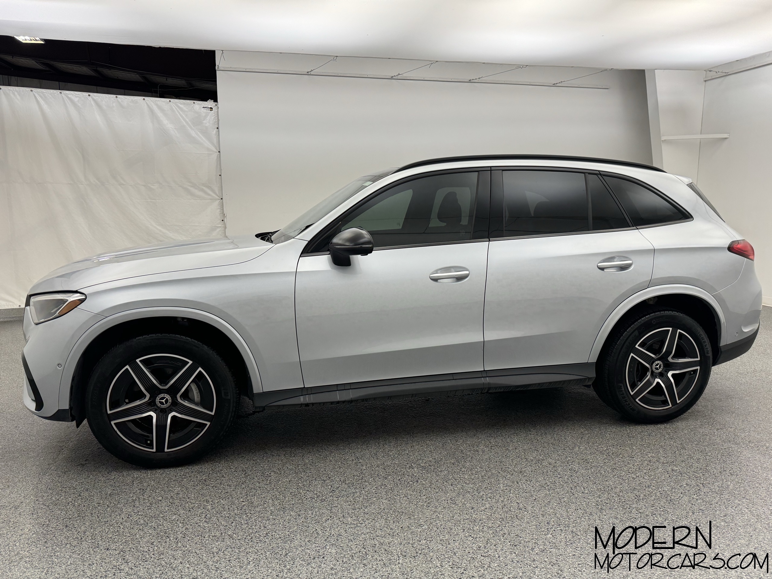 2024 Mercedes-Benz GLC GLC 300 2