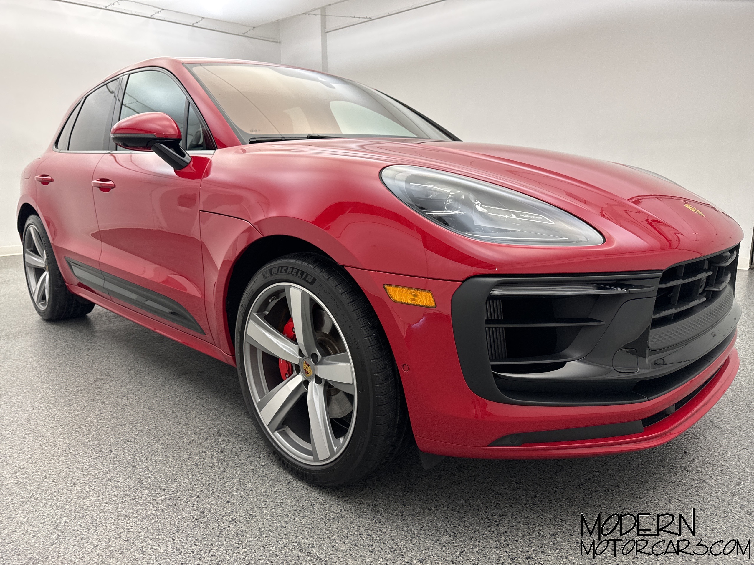 2022 Porsche Macan S 5