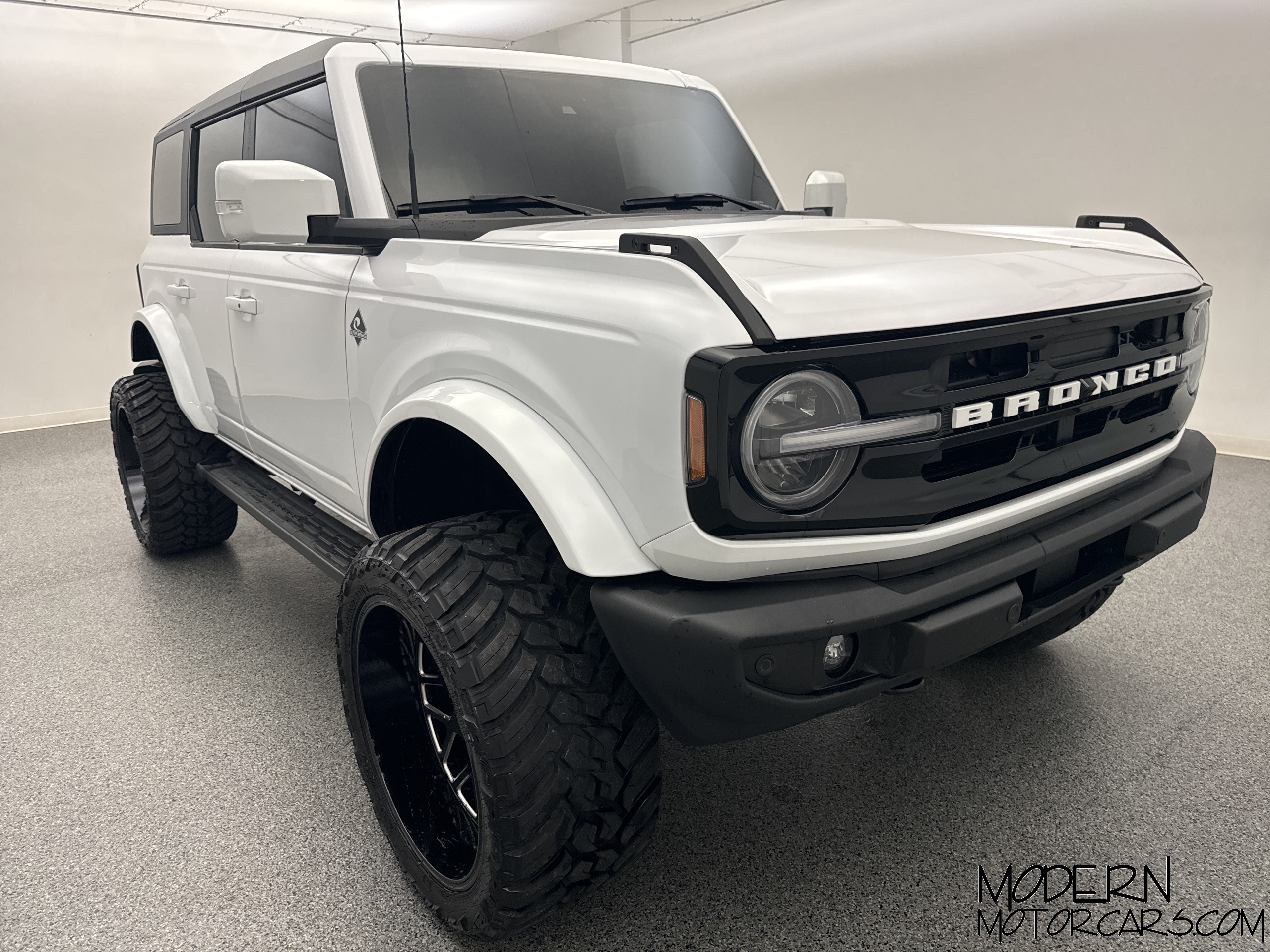 2023 Ford Bronco Outer Banks 7