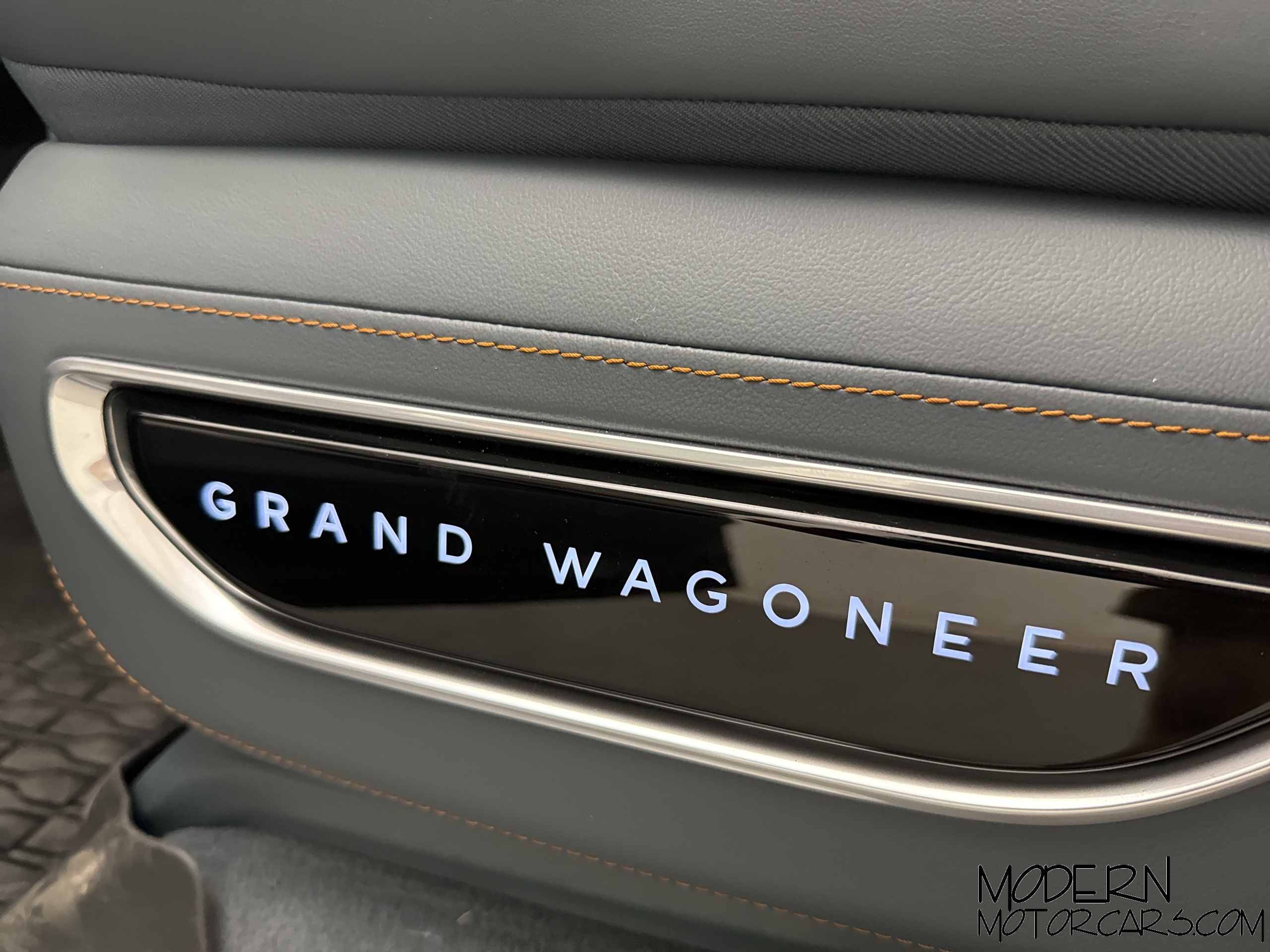 2023 Jeep Grand Wagoneer Series III 23