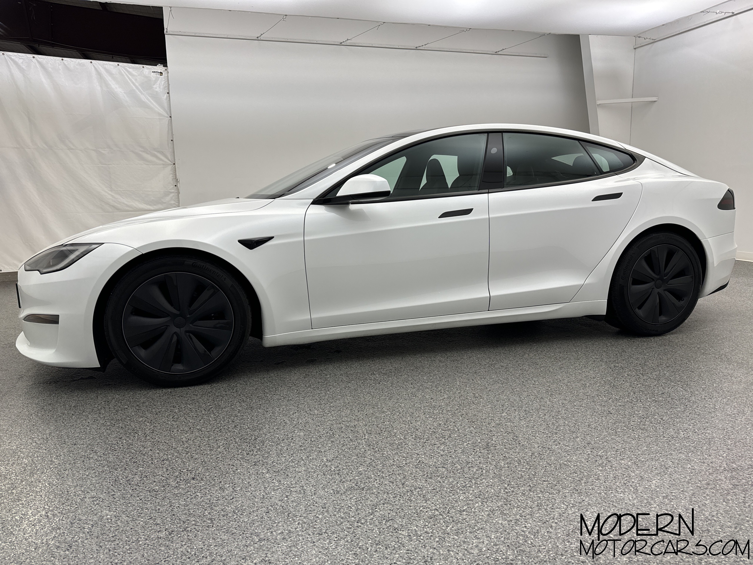 2023 Tesla Model S Base 2